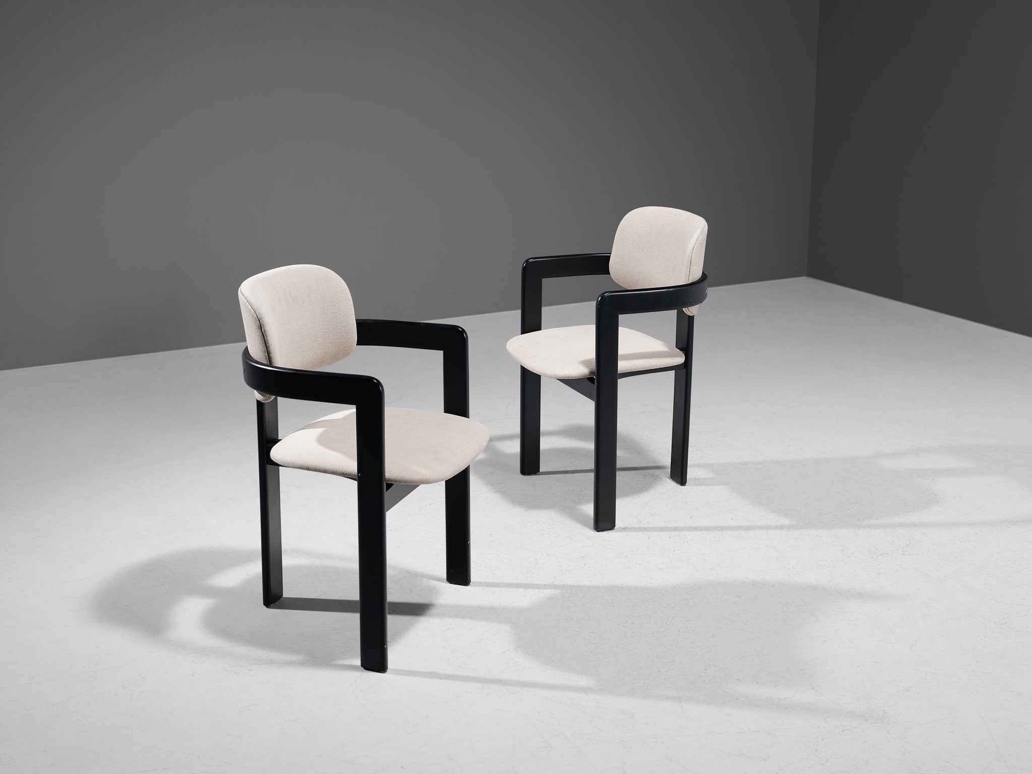 Italian Pair of Dining Chairs in Off-White Upholstery and Black Frame seating Morentz