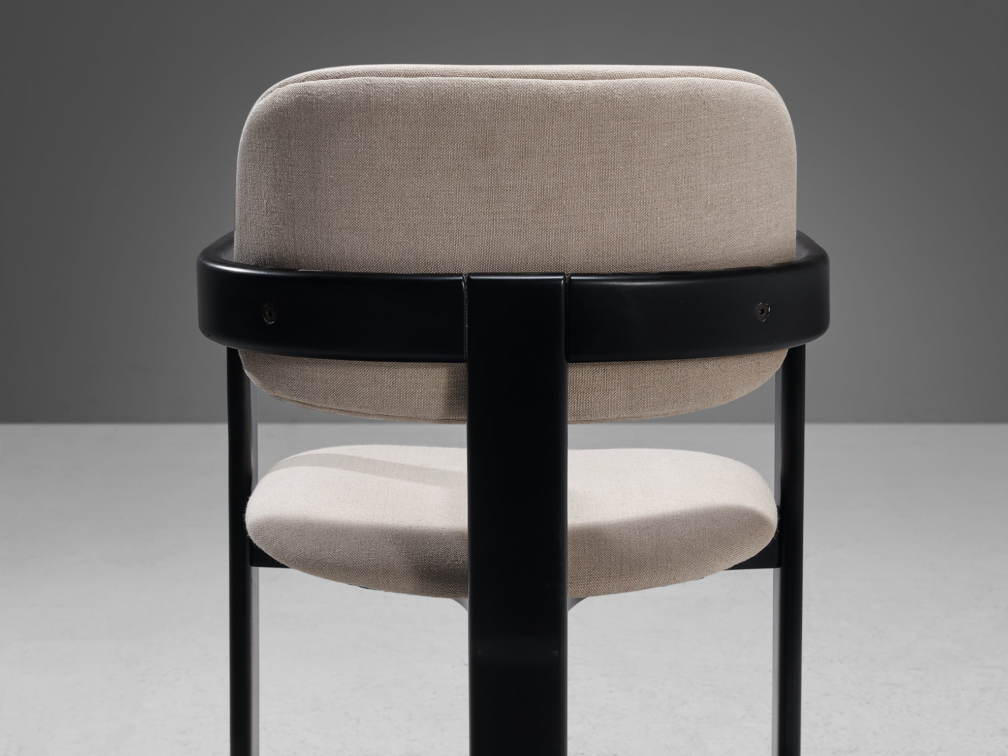 Italian Pair of Dining Chairs in Off-White Upholstery and Black Frame seating Morentz