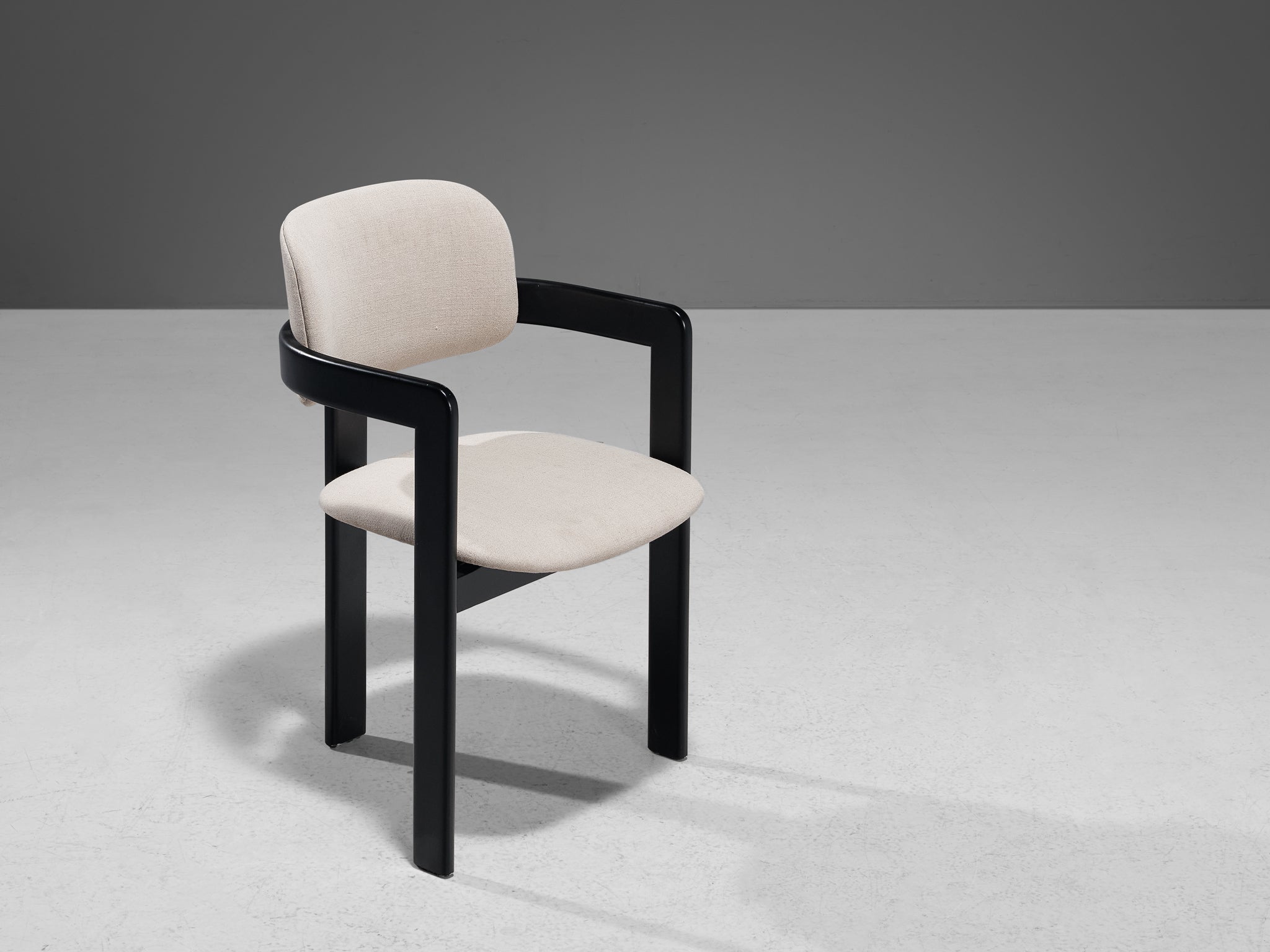Italian Pair of Dining Chairs in Off-White Upholstery and Black Frame seating Morentz