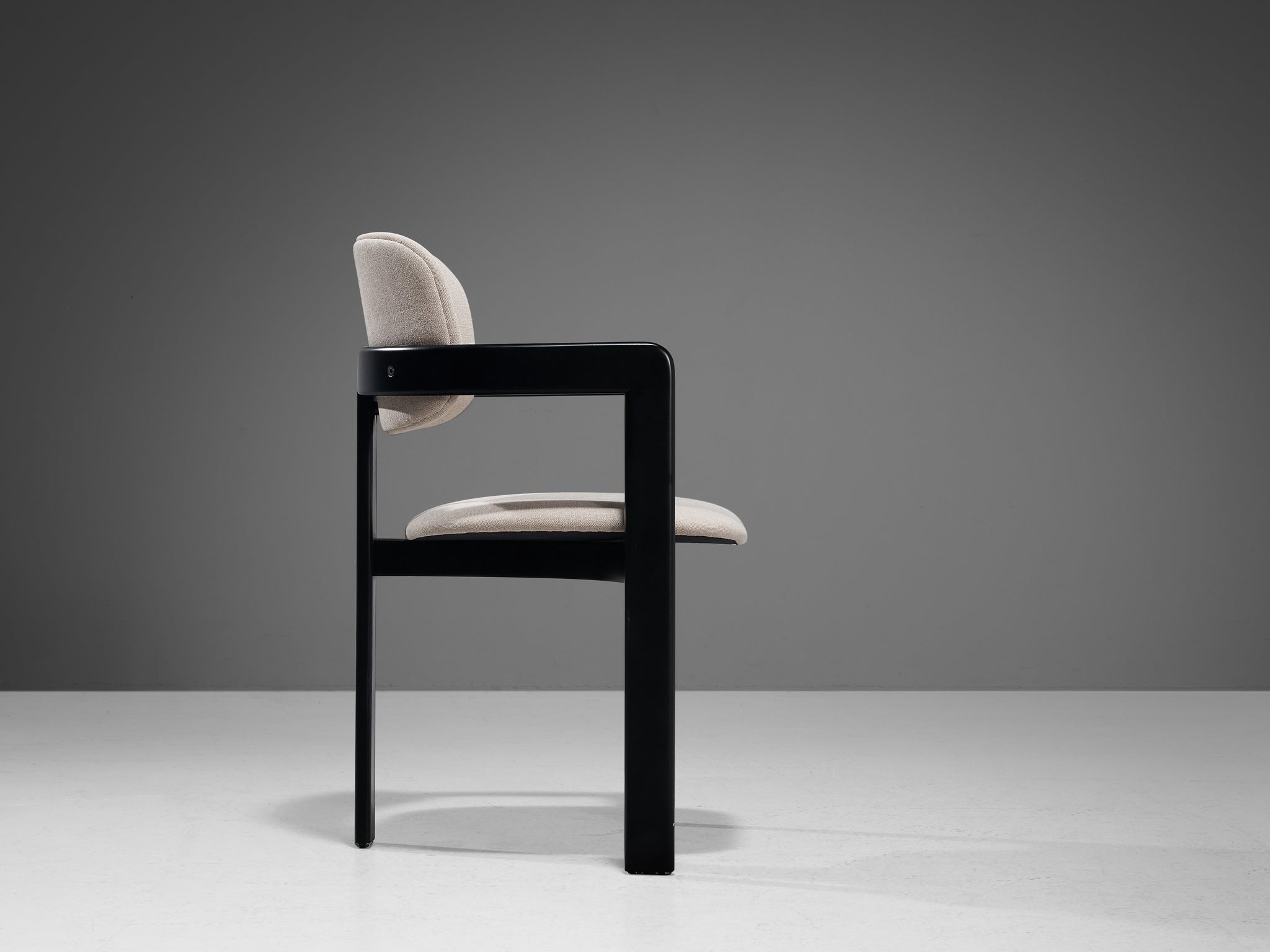 Italian Pair of Dining Chairs in Off-White Upholstery and Black Frame seating Morentz