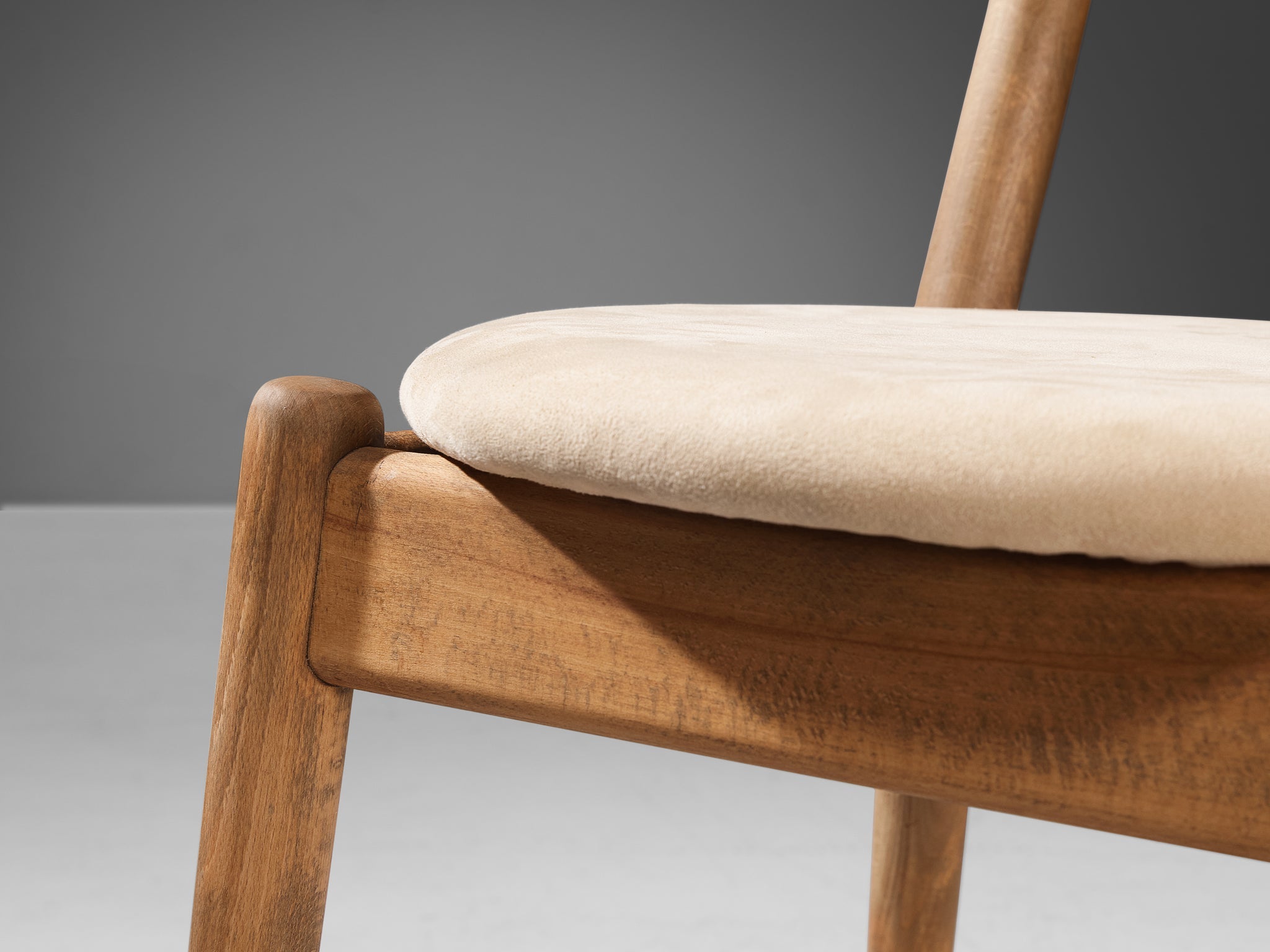 Jørgen Bo and Vilhelm Wohlert ‘Louisiana’ Dining Chair in Oak and Suede seating Morentz