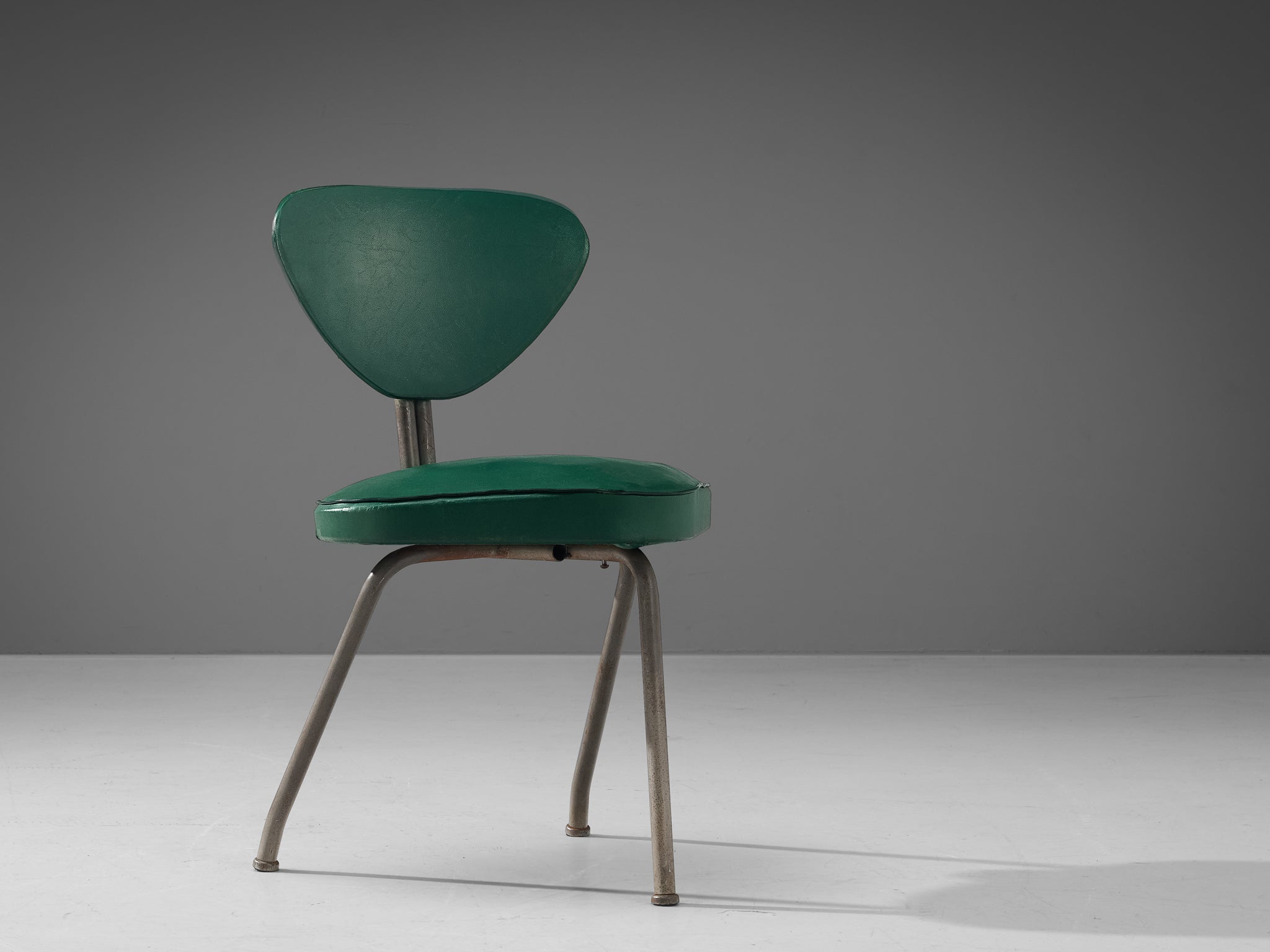 Pair of Tripod Chairs in Steel and Green Leatherette seating Morentz