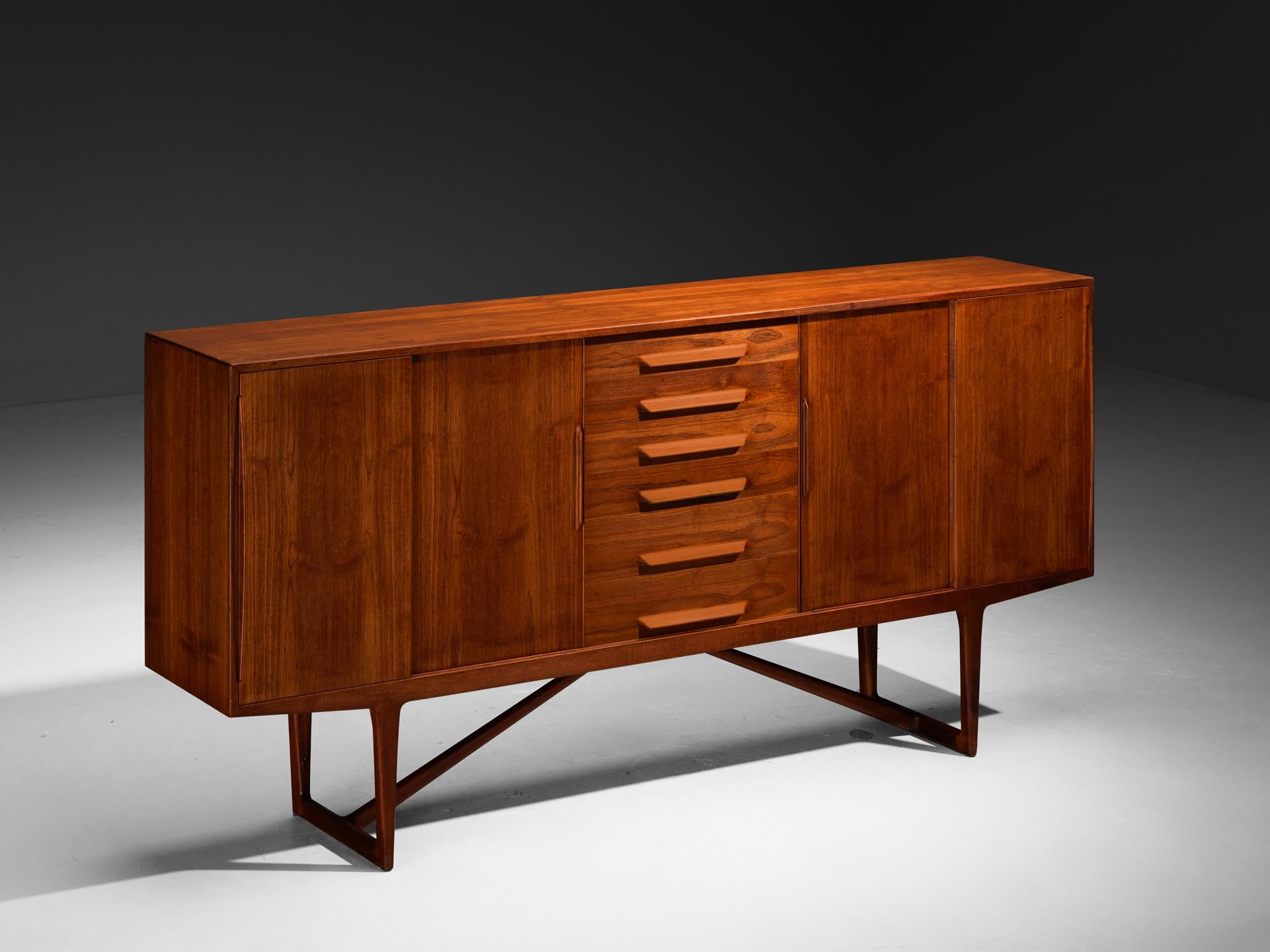 Kurt Østervig Sideboard in Walnut case pieces and storage cabinets Morentz