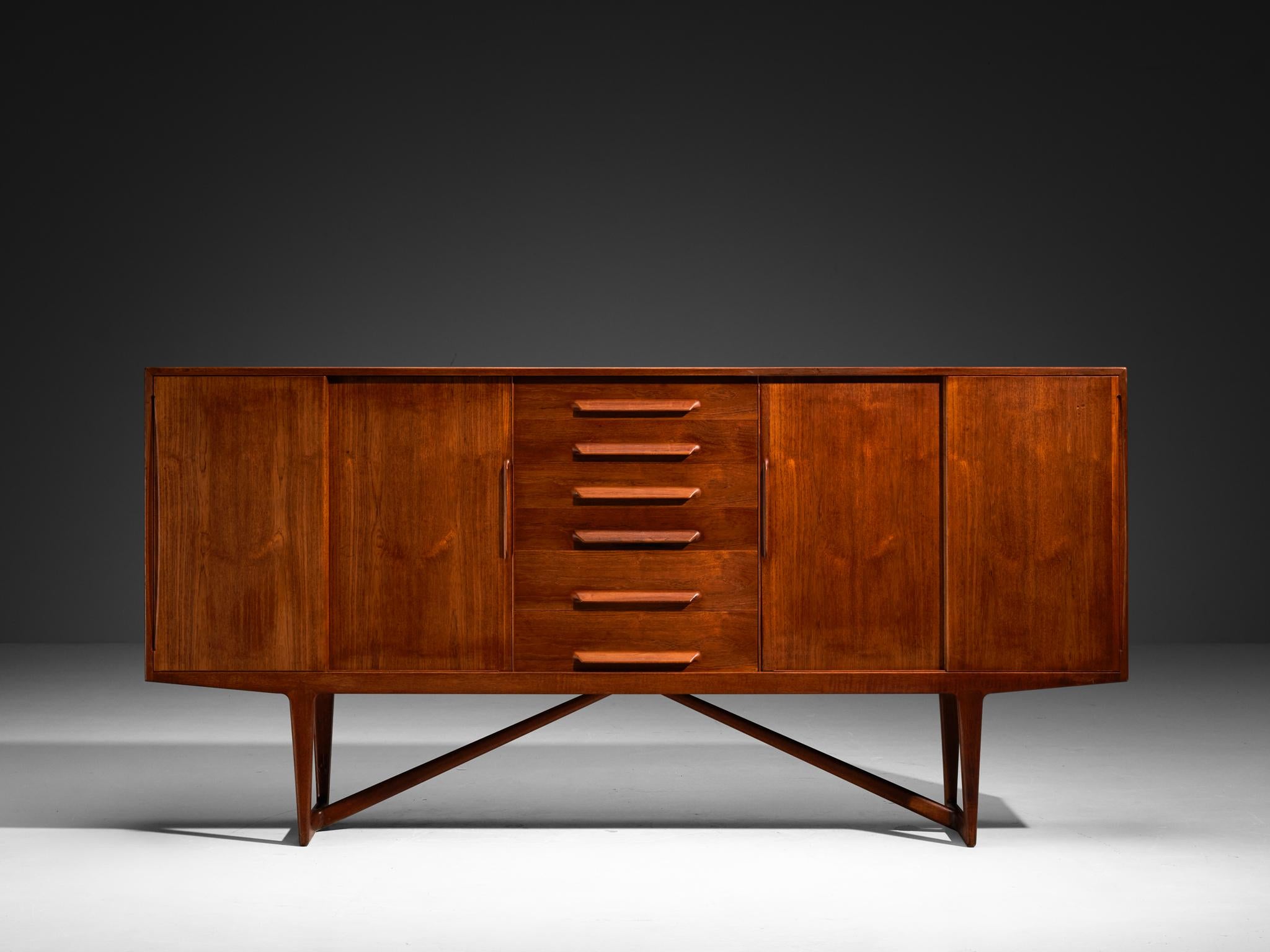 Kurt Østervig Sideboard in Walnut case pieces and storage cabinets Morentz