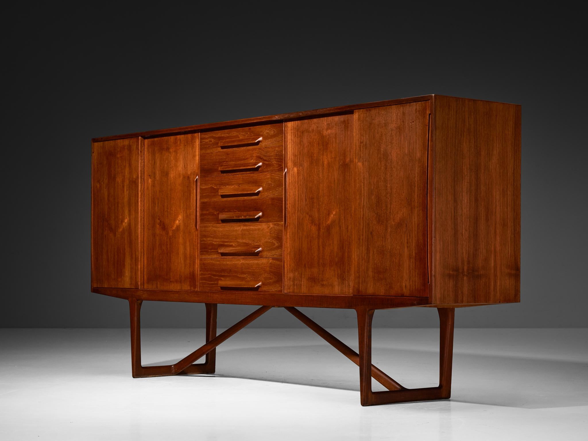 Kurt Østervig Sideboard in Walnut case pieces and storage cabinets Morentz