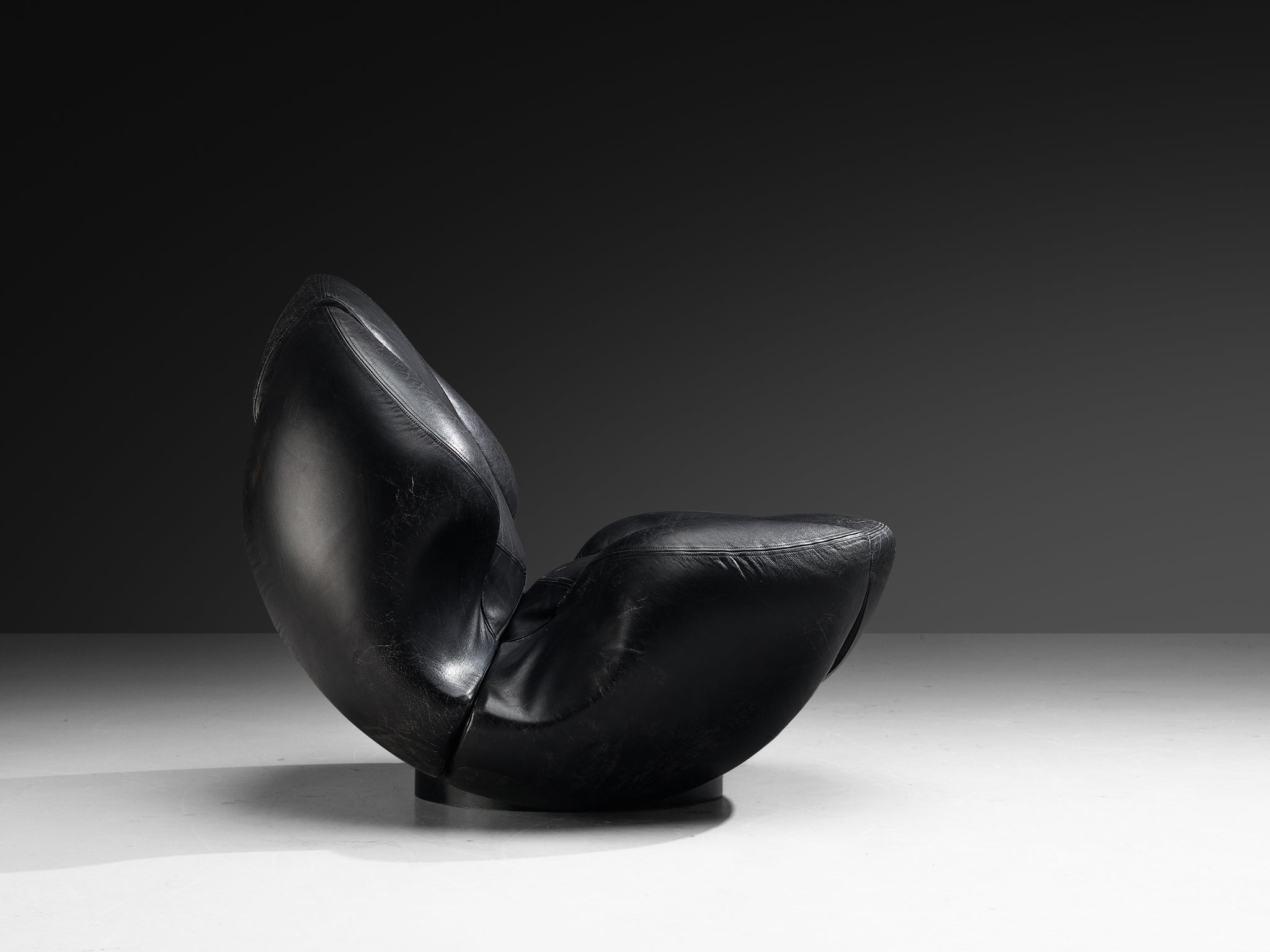 Mario Marenco for Comfortline 'Nova' Lounge Chair in Black Leather Seating Morentz