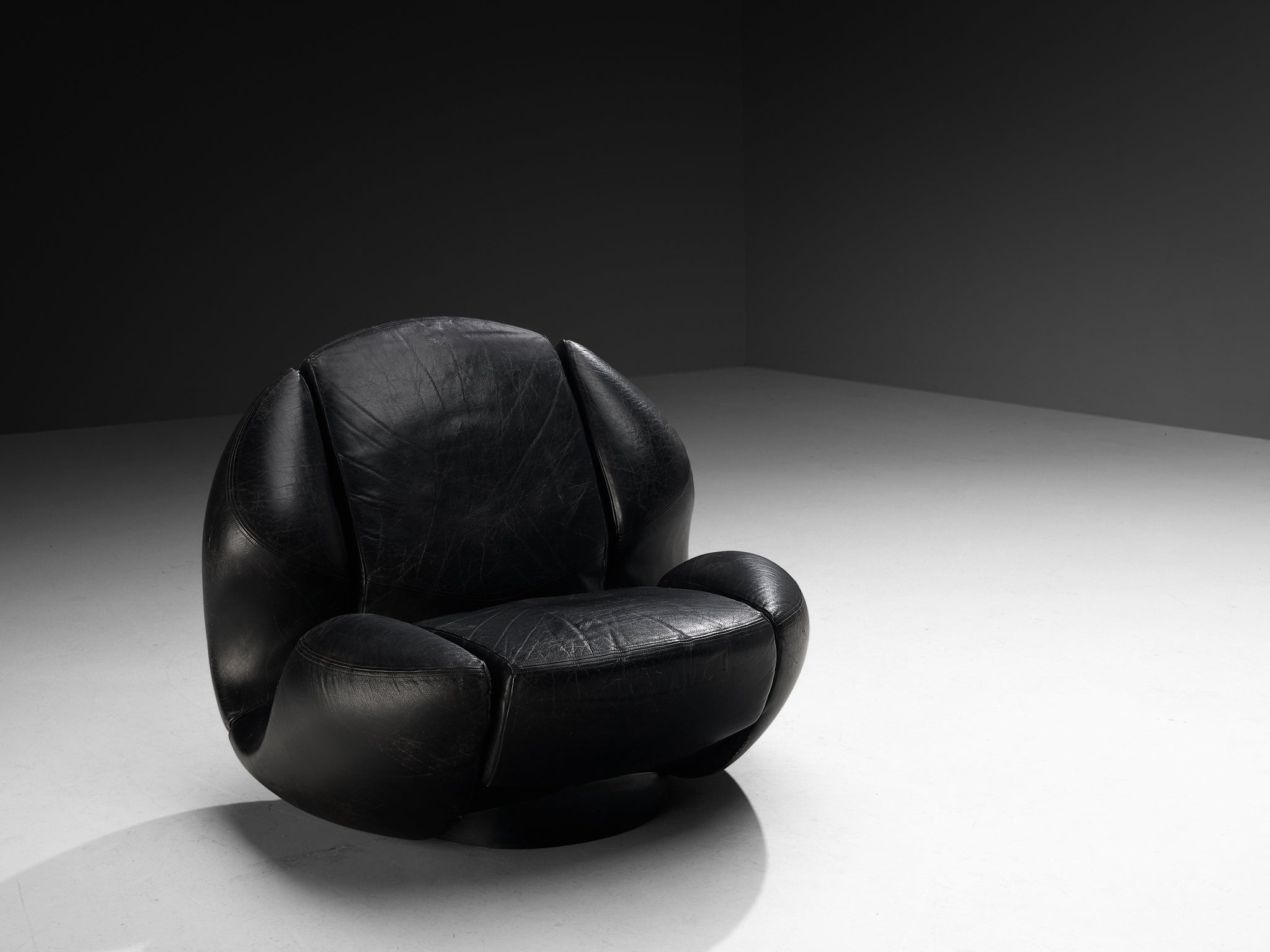 Mario Marenco for Comfortline 'Nova' Lounge Chair in Black Leather Seating Morentz