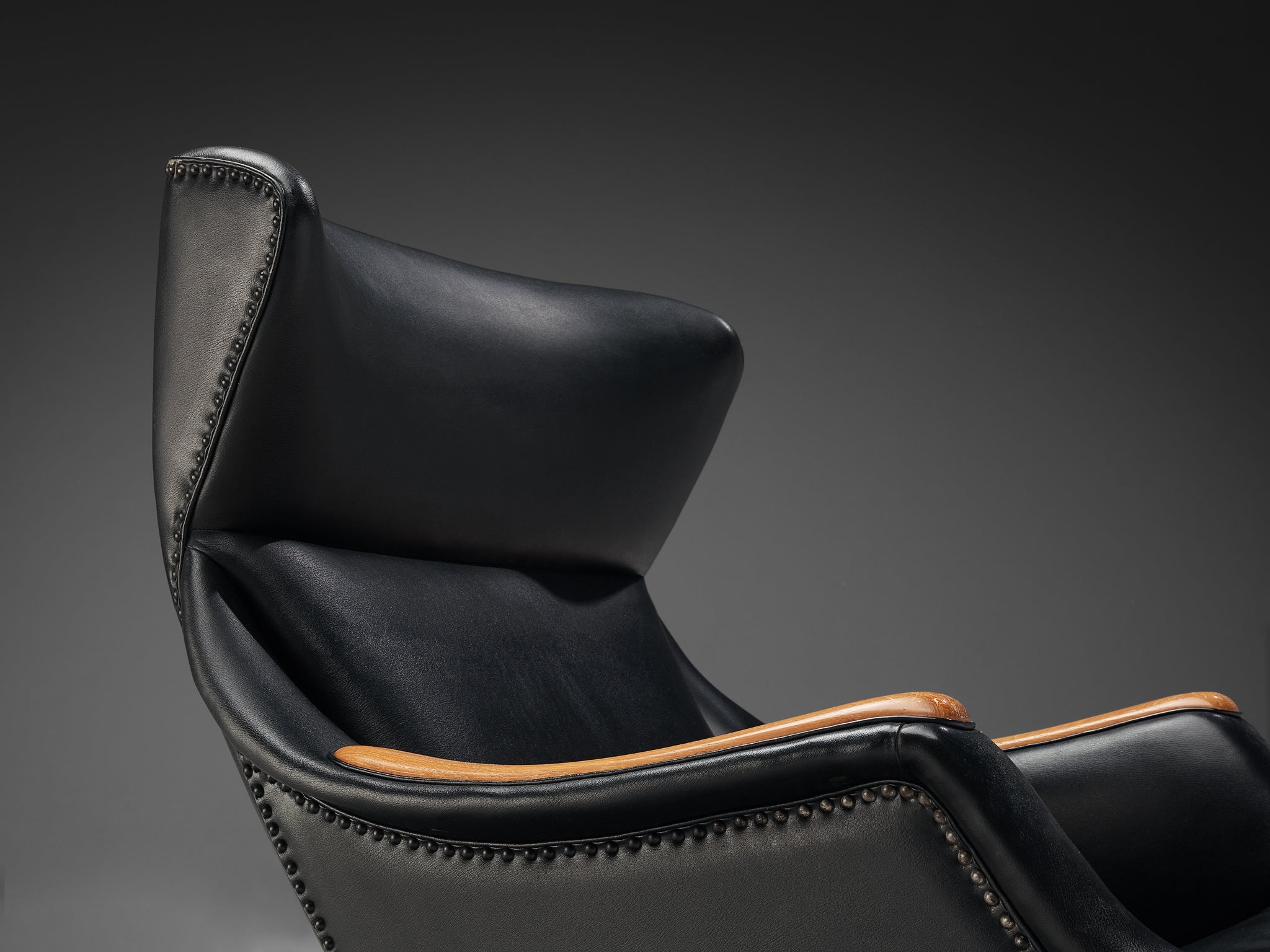 B.J. Hansen Lounge Chair in Teak and Black Upholstery seating Morentz