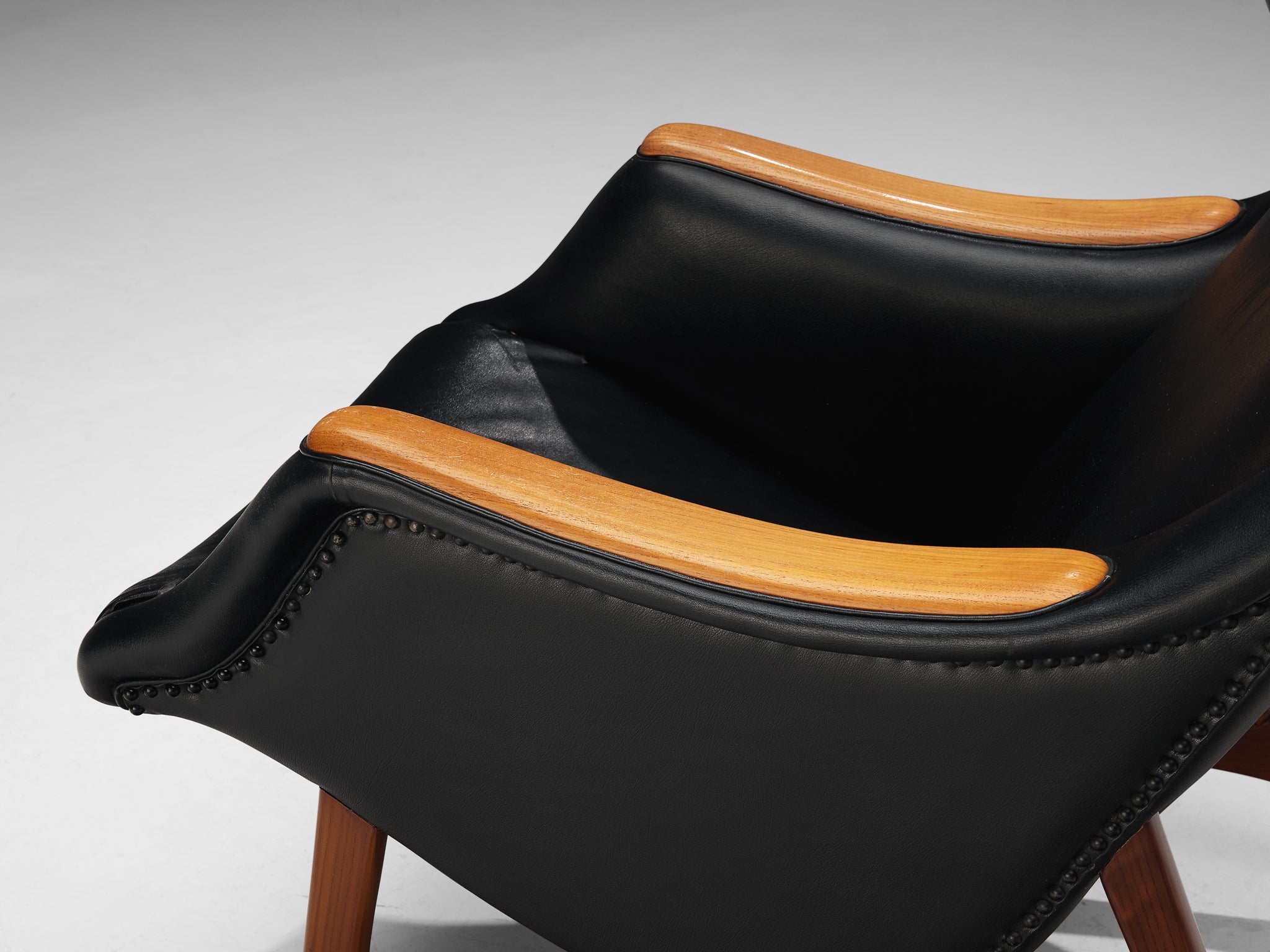B.J. Hansen Lounge Chair in Teak and Black Upholstery seating Morentz