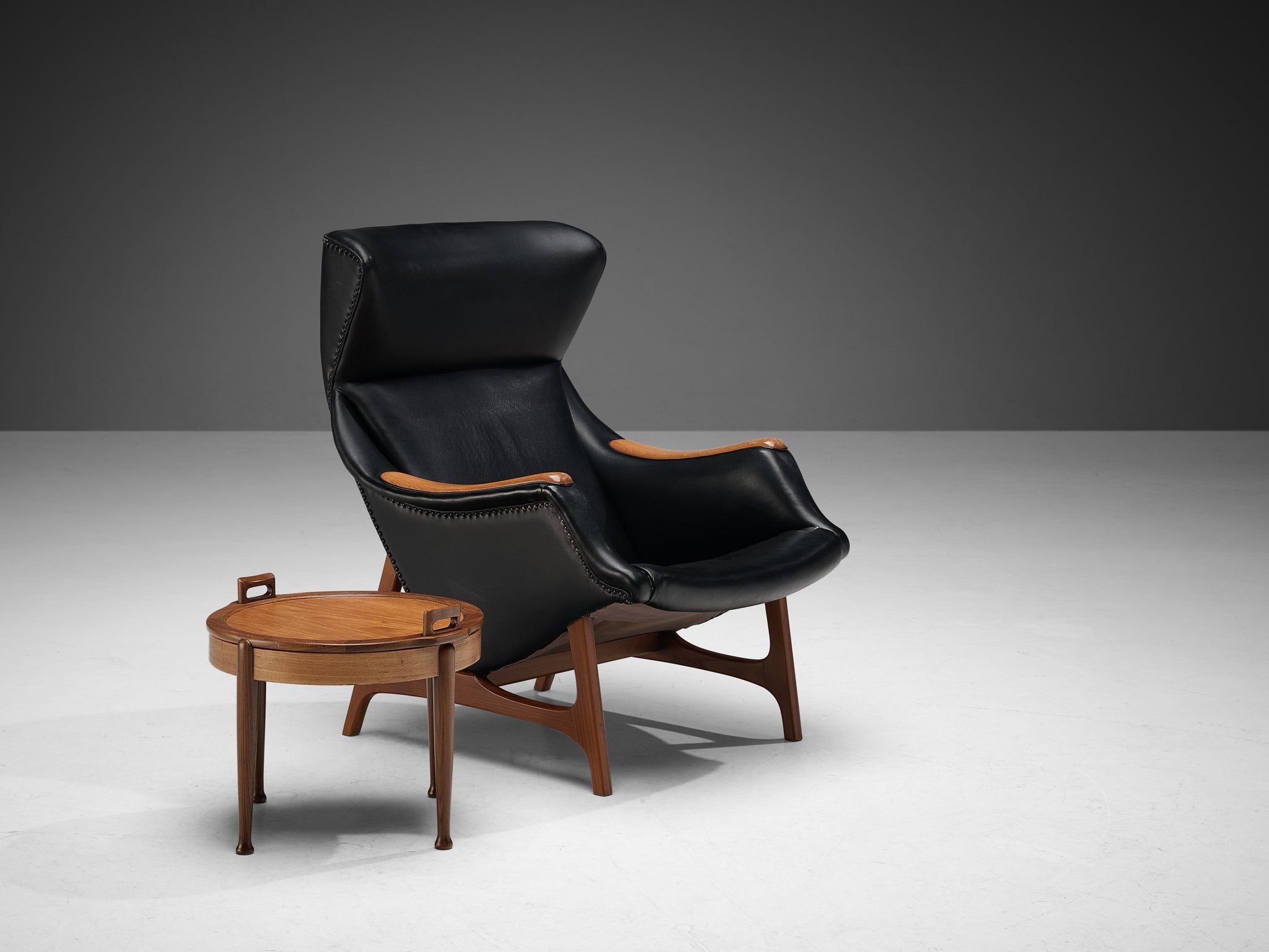 B.J. Hansen Lounge Chair in Teak and Black Upholstery seating Morentz