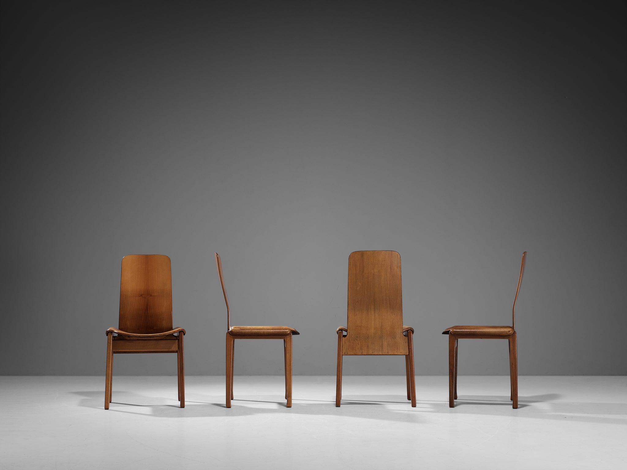 Tito Agnoli for Molteni Set of Four 'Fiorenza' Dining Chairs in Leather & Walnut seating Morentz