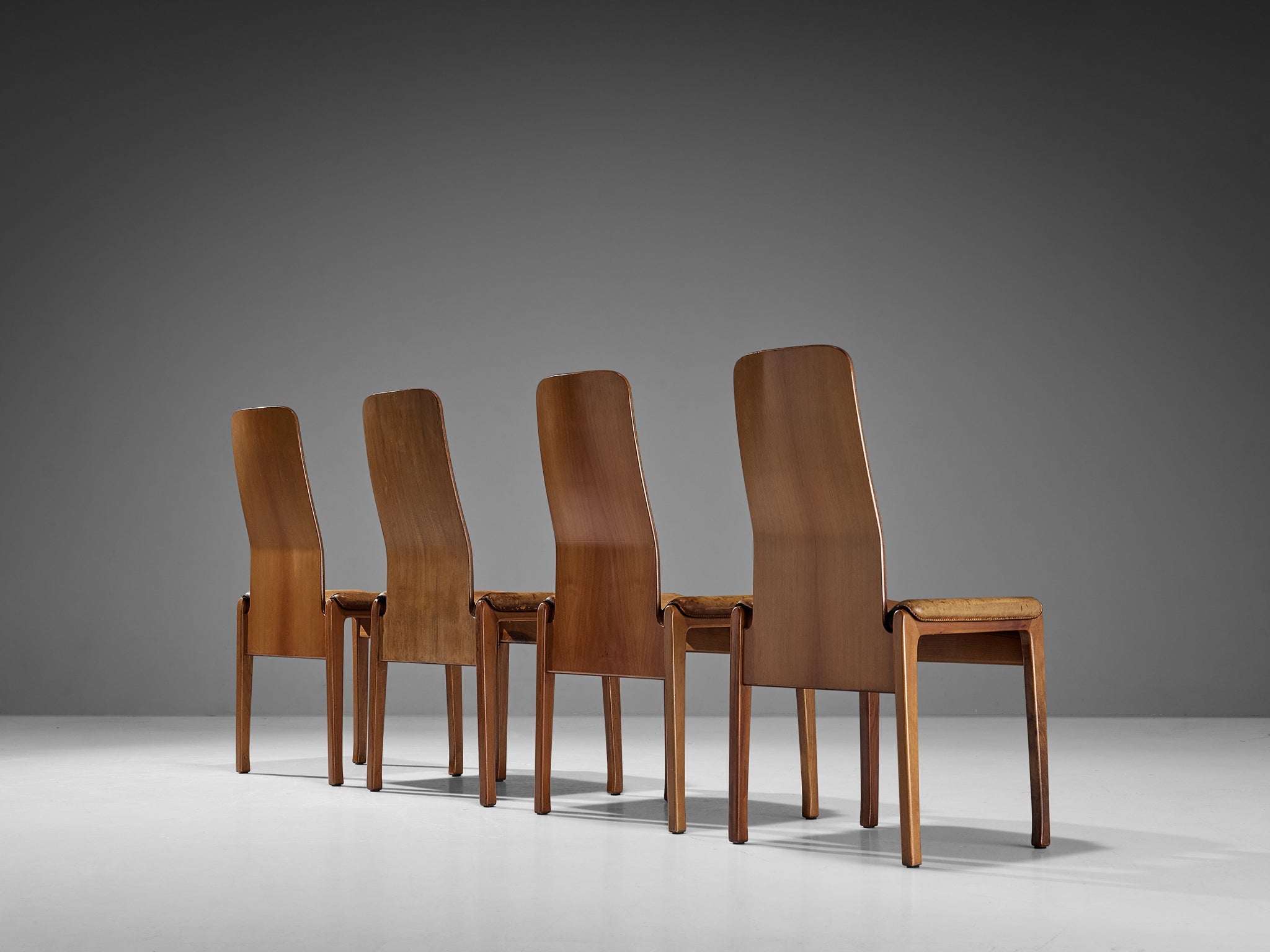 Tito Agnoli for Molteni Set of Four 'Fiorenza' Dining Chairs in Leather & Walnut seating Morentz