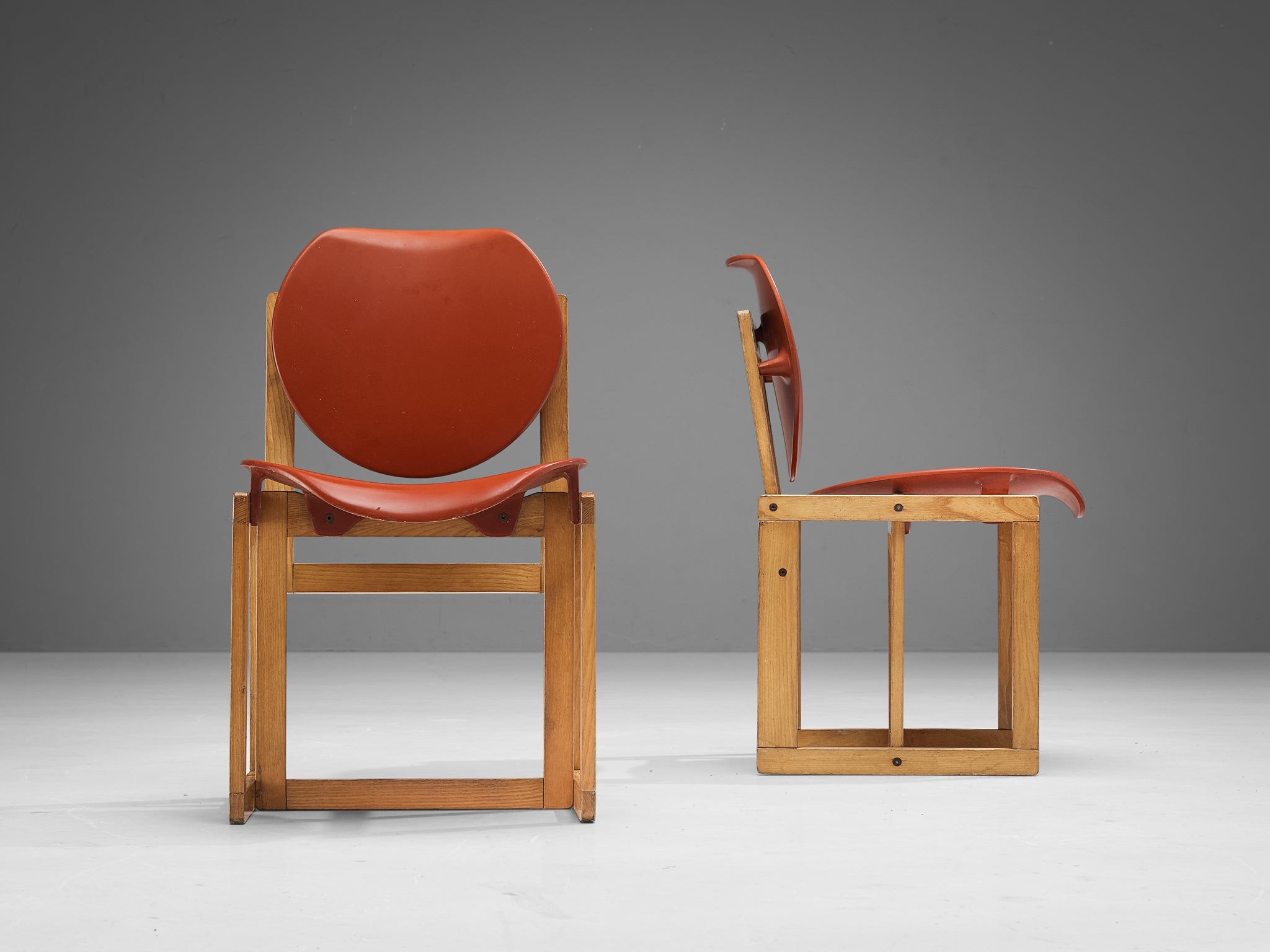 Giuseppe Davanzo Set of Eight Dining Chairs 'Serena' in Elm seating Morentz