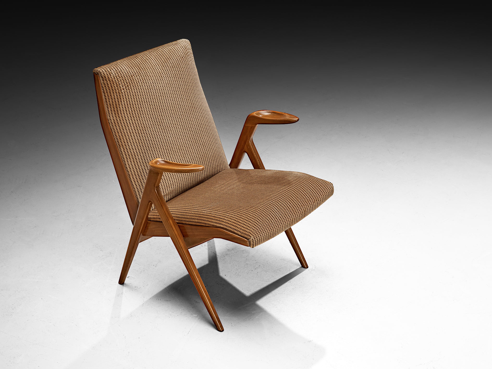 Taichiro Nakay for La Permanente Mobili Cantù Armchairs in Cherry Seating Morentz