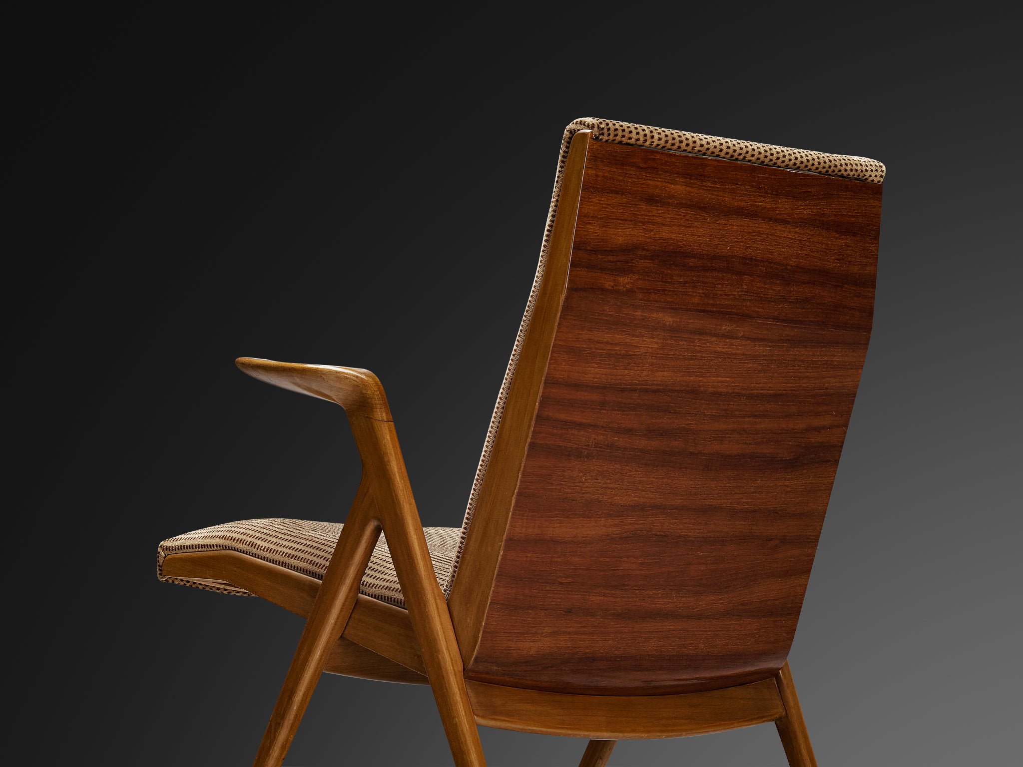 Taichiro Nakay for La Permanente Mobili Cantù Armchairs in Cherry Seating Morentz