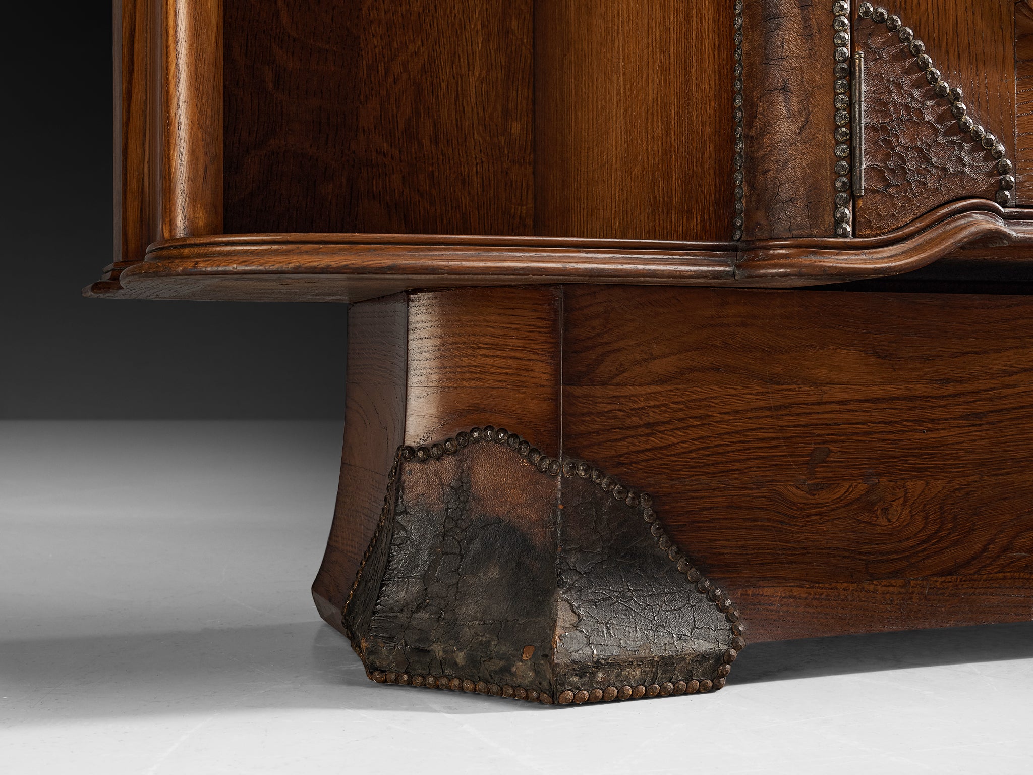 Ernesto Valabrega for Vittorio Valabrega Large Cabinet in Solid Oak Case pieces and storage cabinets Morentz