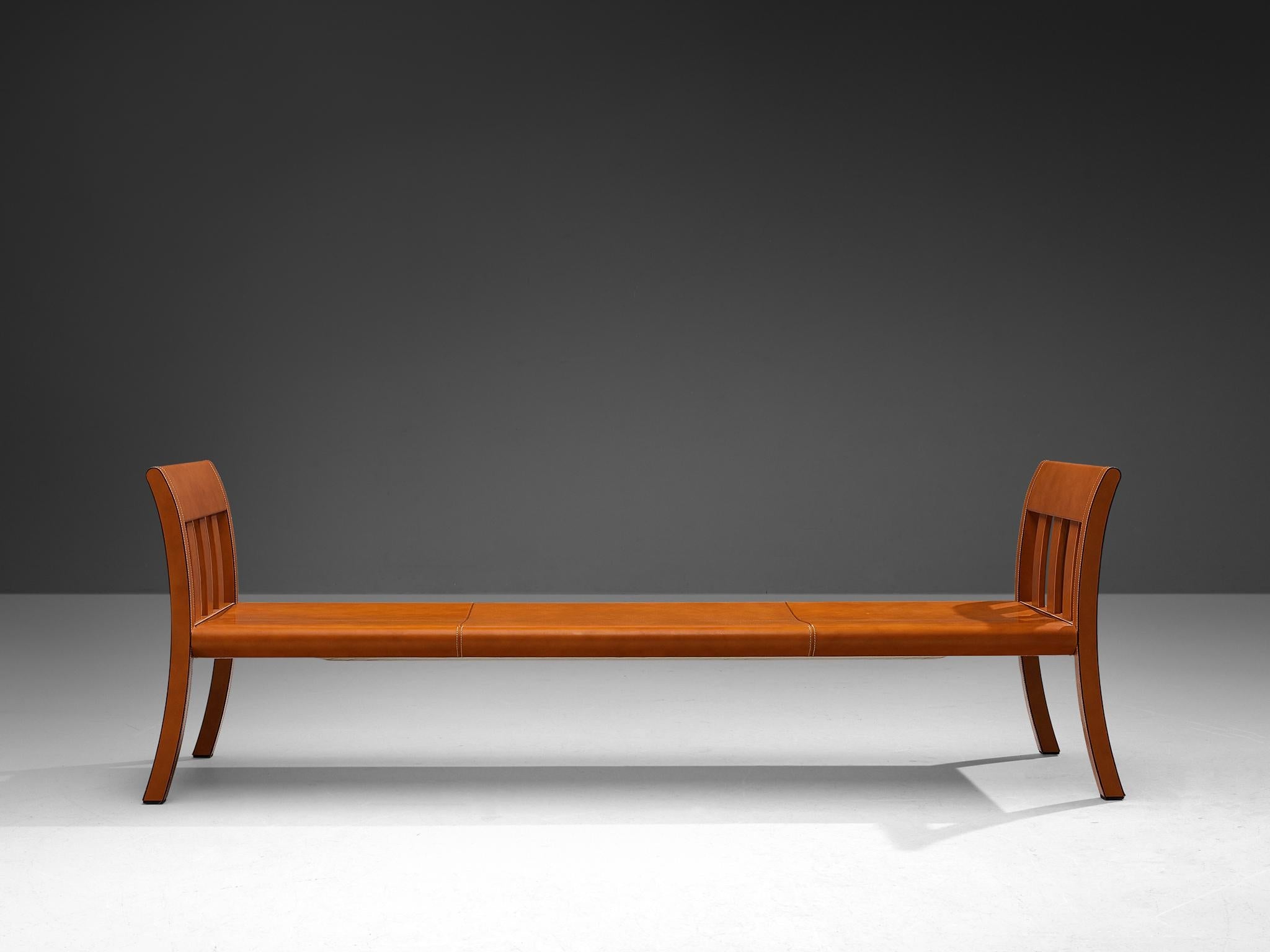 Michele De Lucchi & Silvia Suardi for Poltrona Frau Daybed in Leather seating Morentz