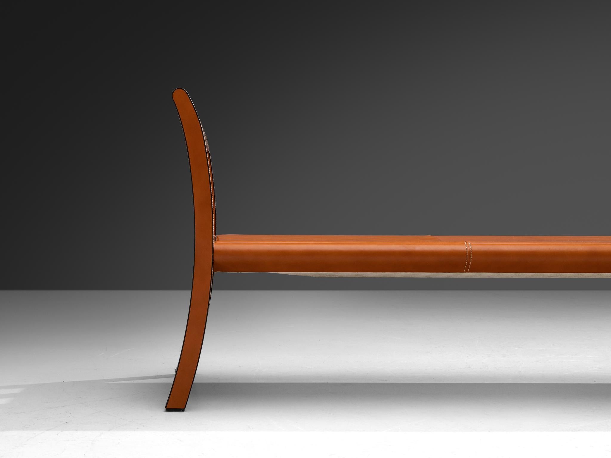 Michele De Lucchi & Silvia Suardi for Poltrona Frau Daybed in Leather seating Morentz