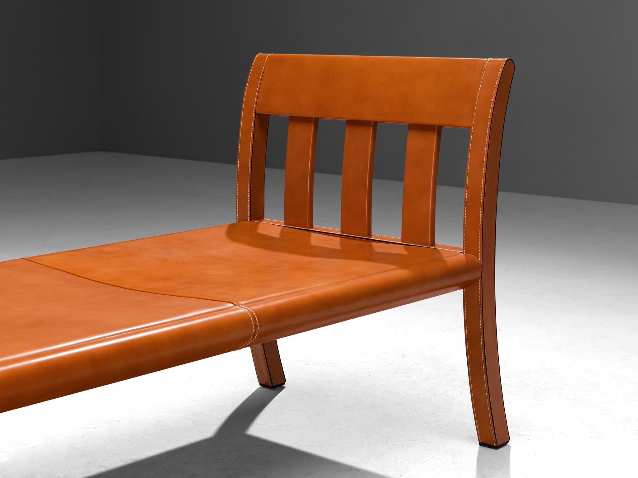 Michele De Lucchi & Silvia Suardi for Poltrona Frau Daybed in Leather seating Morentz