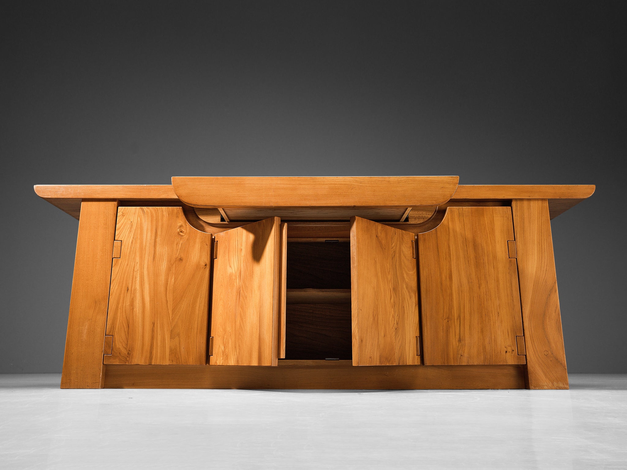 Luigi Gorgoni for Roche Bobois Sideboard in Solid Elm Case pieces and storage cabinets Morentz