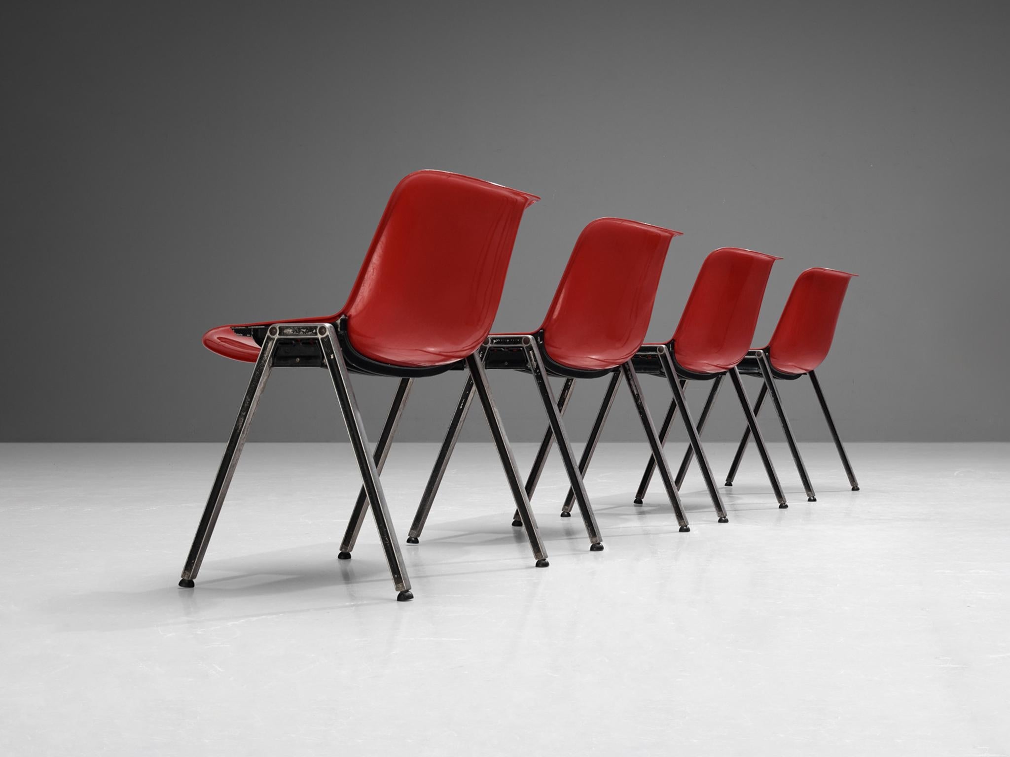 Centro Progetti Tecno Stackable ‘Modus’ Chairs in Red seating Morentz