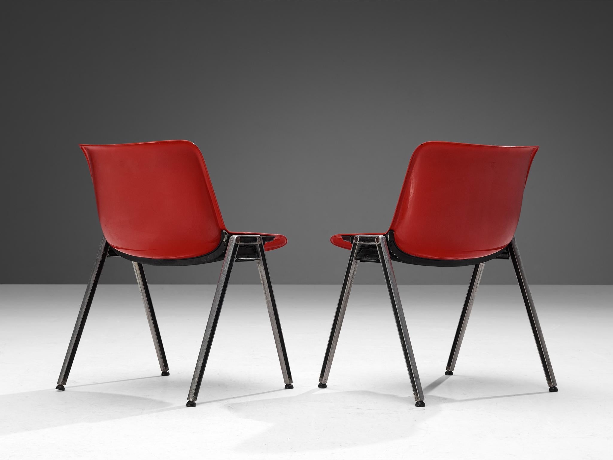 Centro Progetti Tecno Stackable ‘Modus’ Chairs in Red seating Morentz