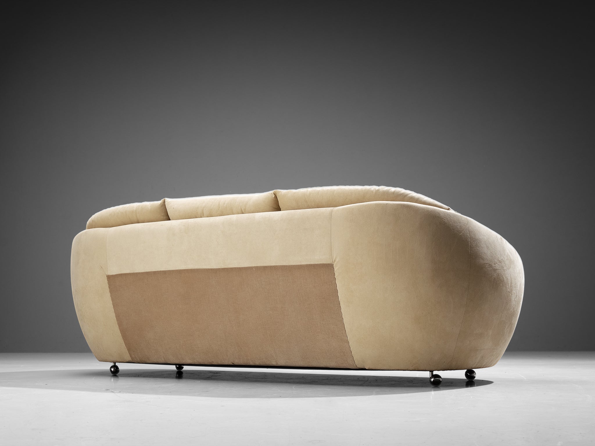 Knoll Antimott Sofa in Off-White Alcantara seating Morentz
