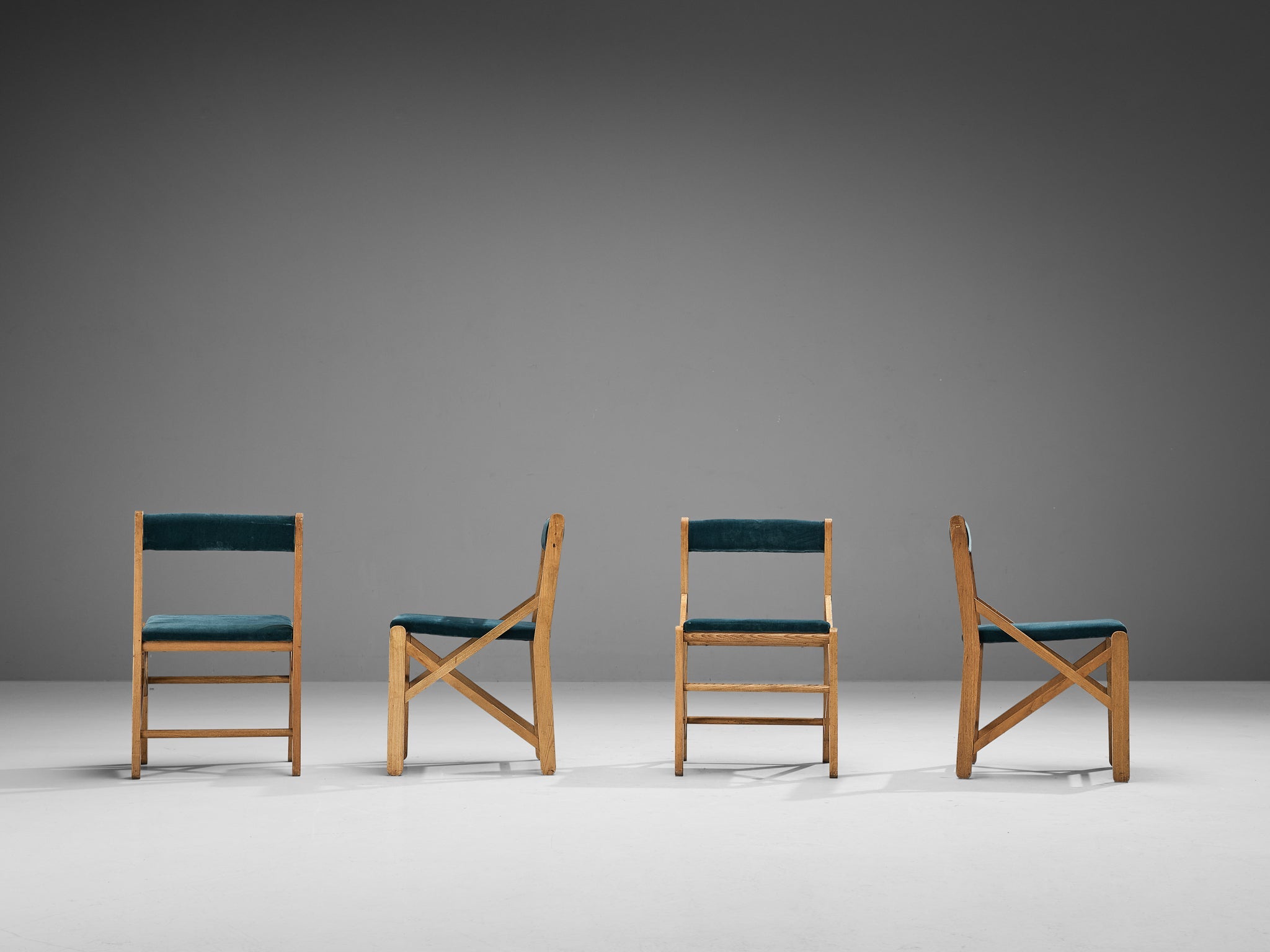 Italian Set of Four Dining Chairs With Structural Frames in Oak seating Morentz