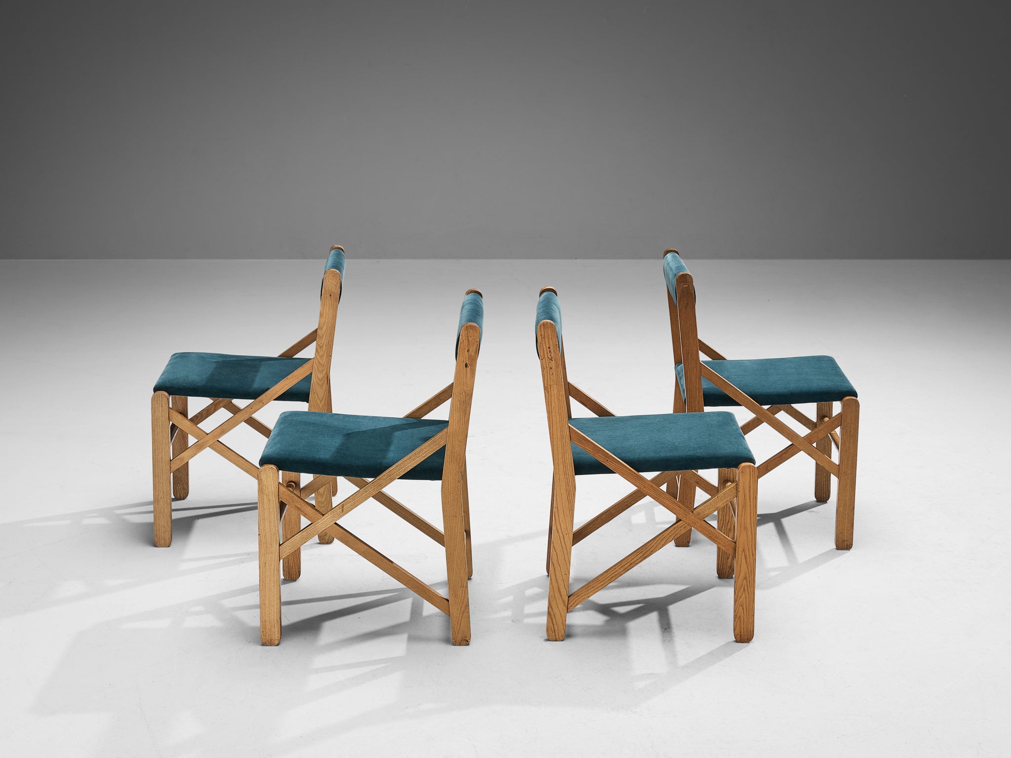 Italian Set of Four Dining Chairs With Structural Frames in Oak seating Morentz