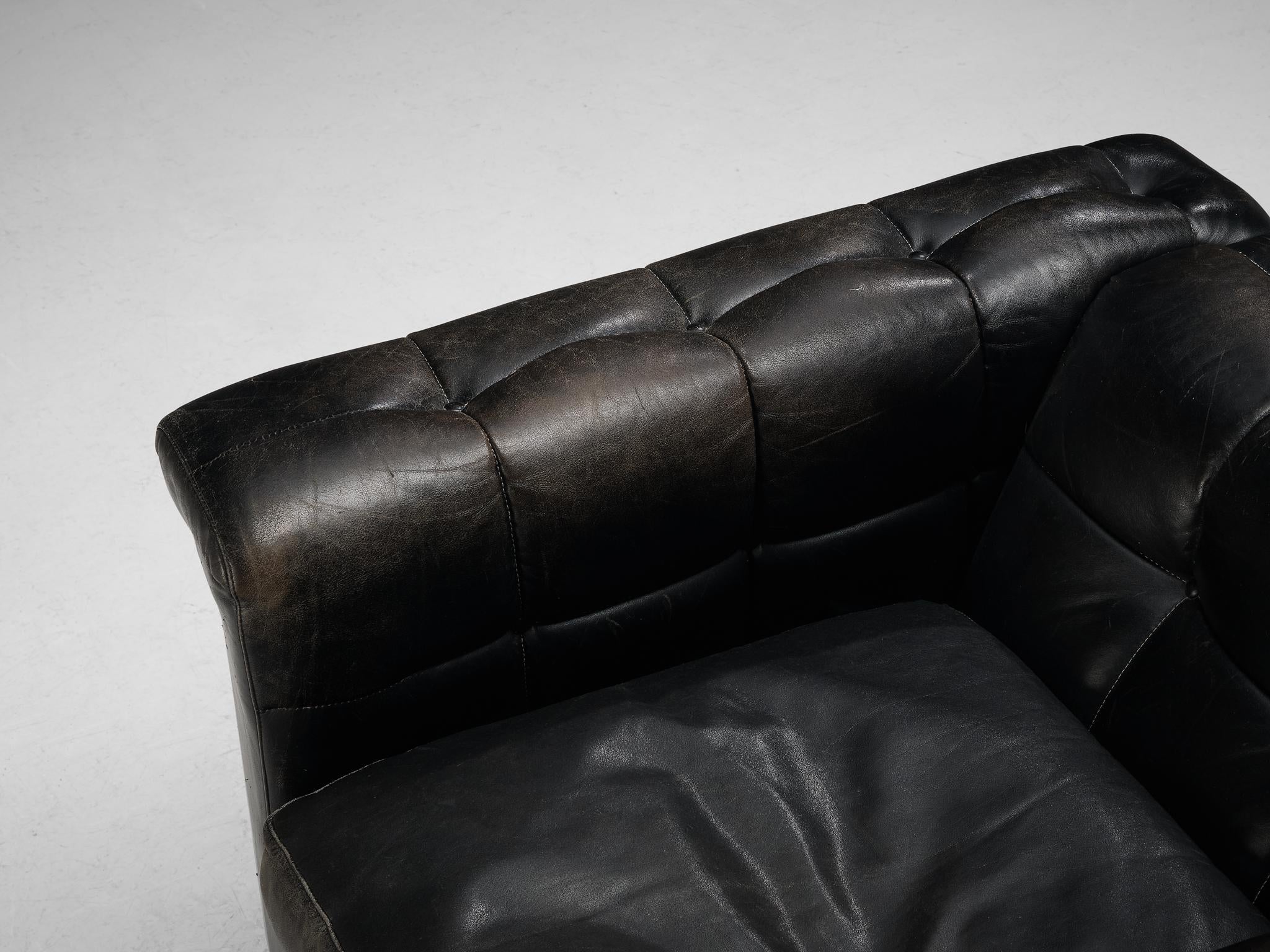 Cubic Lounge Chair in Black Leather seating Morentz