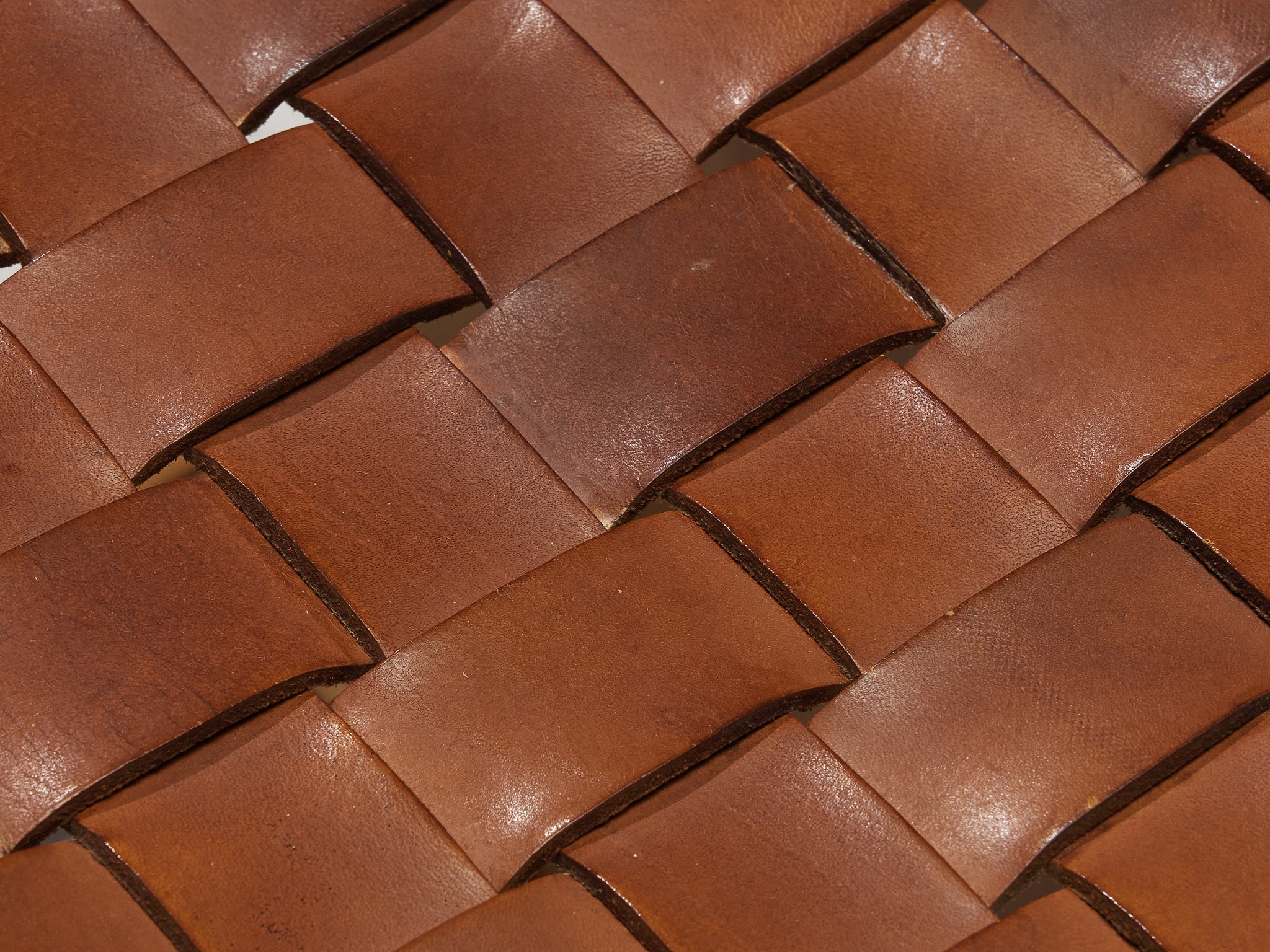 Italian Set of Eight Dining Chairs with Woven Leather Seats seating Morentz