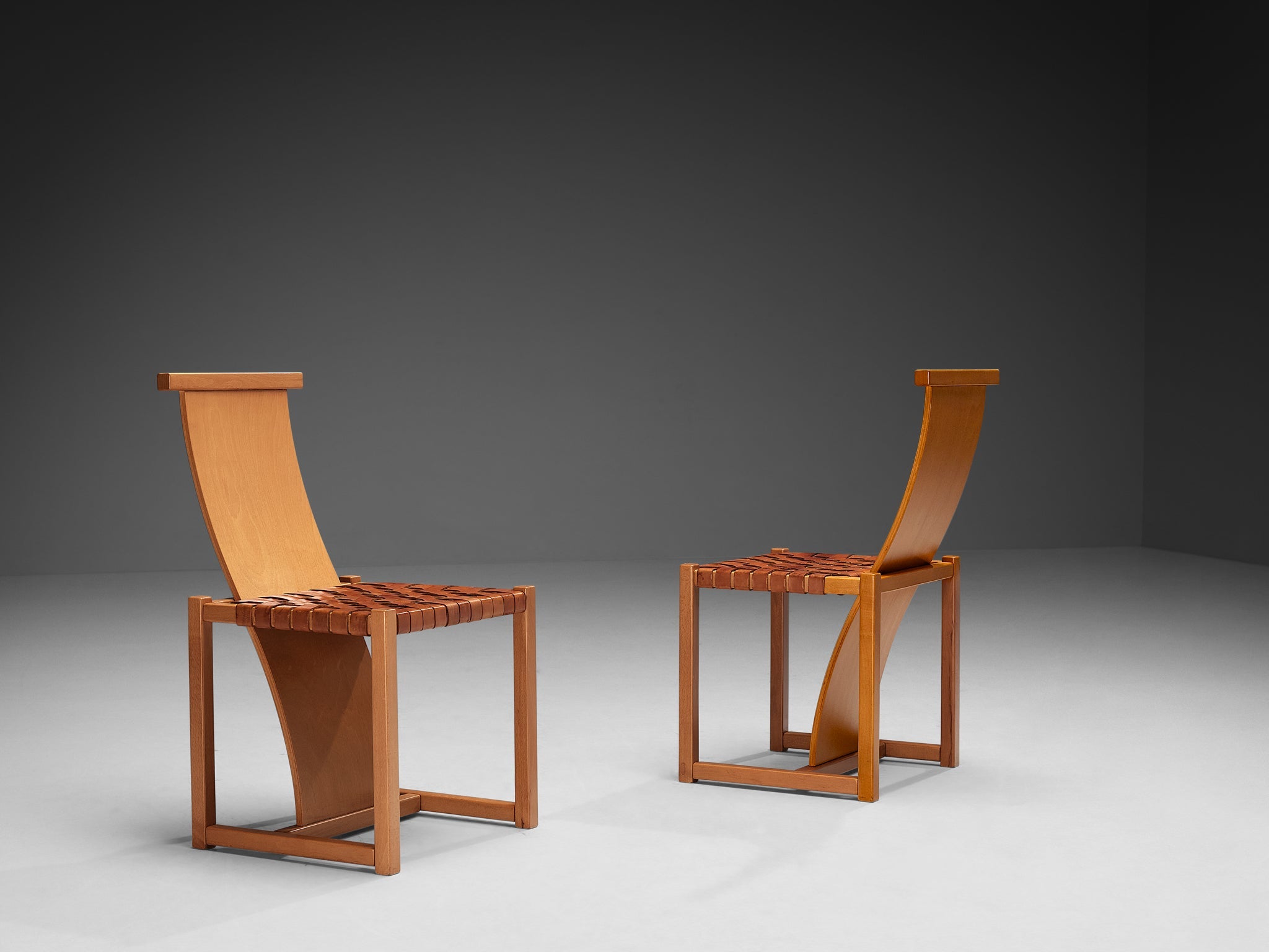 Italian Set of Six Dining Chairs with Woven Leather Seats seating Morentz