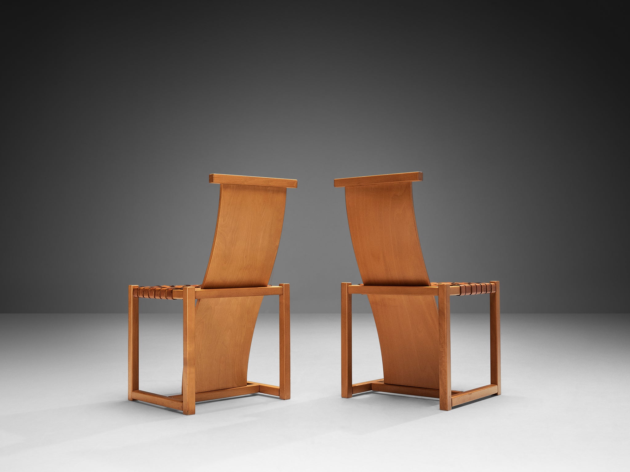 Italian Set of Eight Dining Chairs with Woven Leather Seats seating Morentz