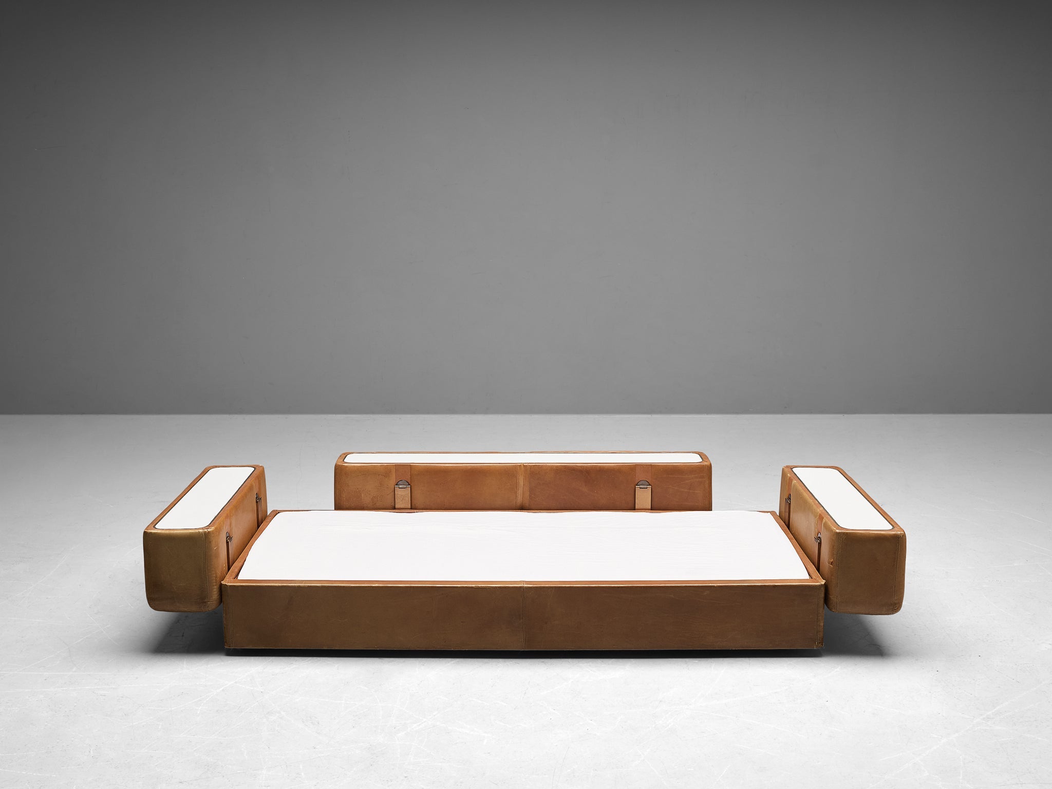 Tito Agnoli for Cinova Daybed Sofa in Cognac Leather seating Morentz