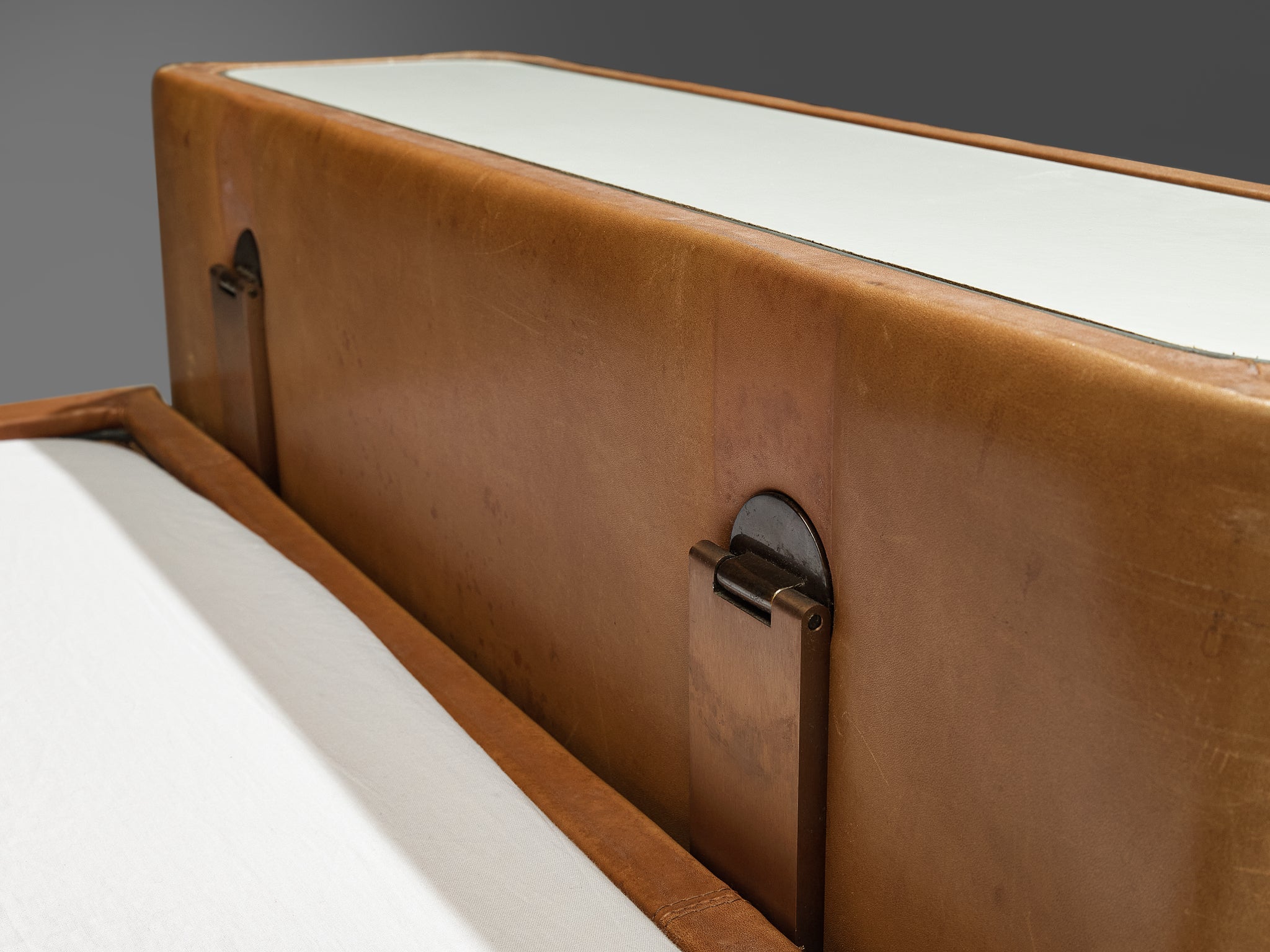 Tito Agnoli for Cinova Daybed Sofa in Cognac Leather seating Morentz