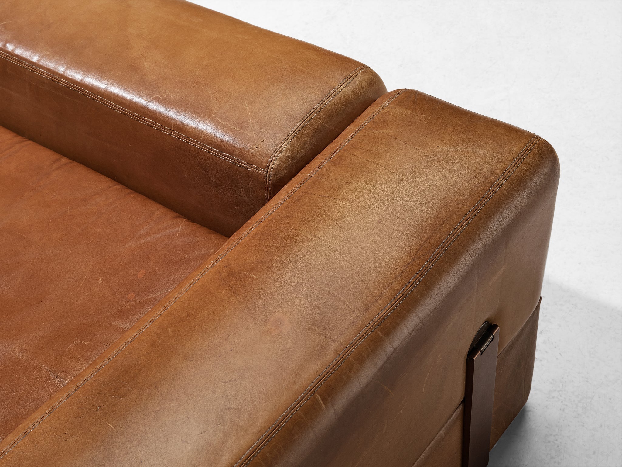 Tito Agnoli for Cinova Daybed Sofa in Cognac Leather seating Morentz