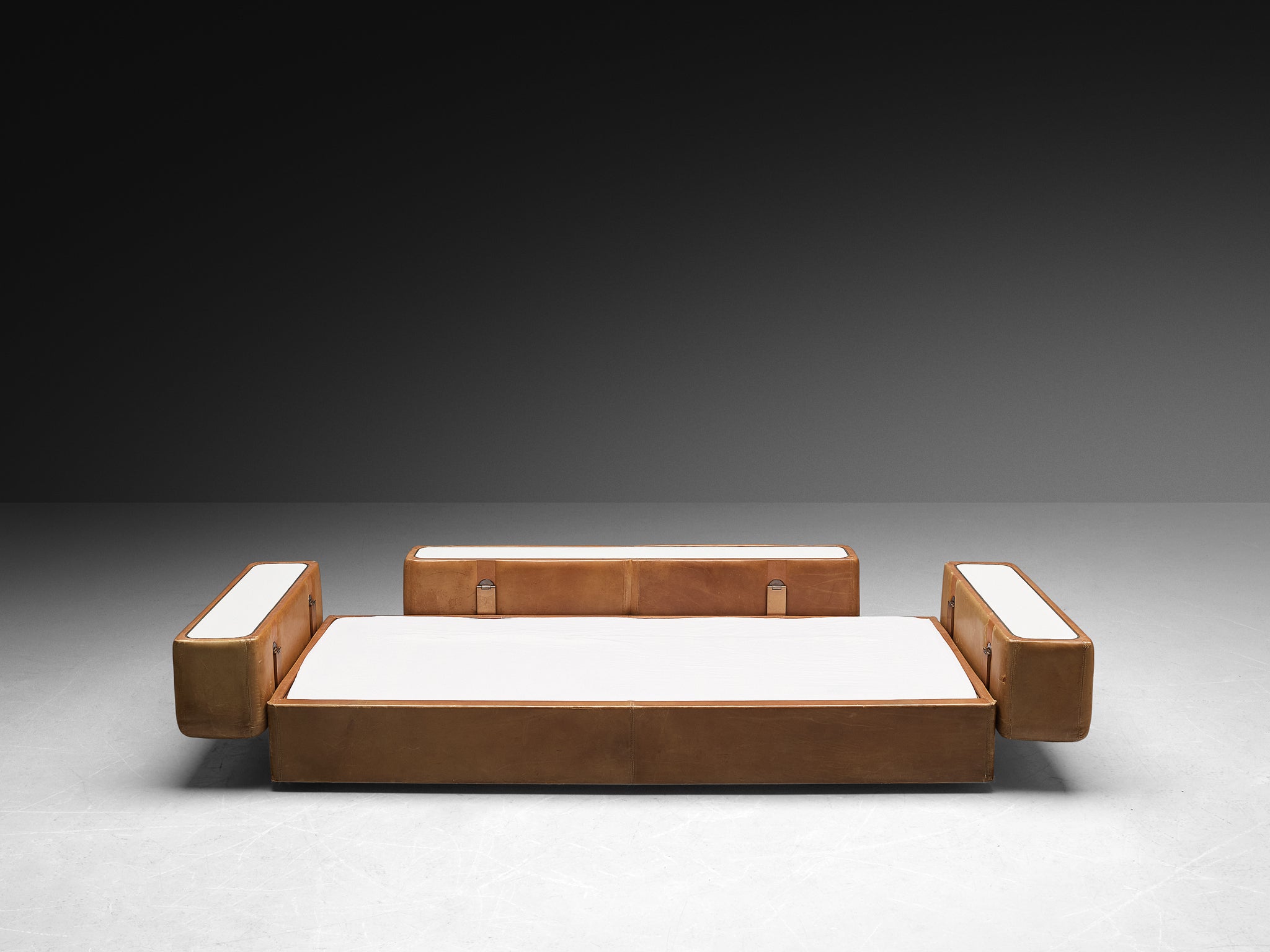 Tito Agnoli for Cinova Daybed Sofa in Cognac Leather Seating Morentz