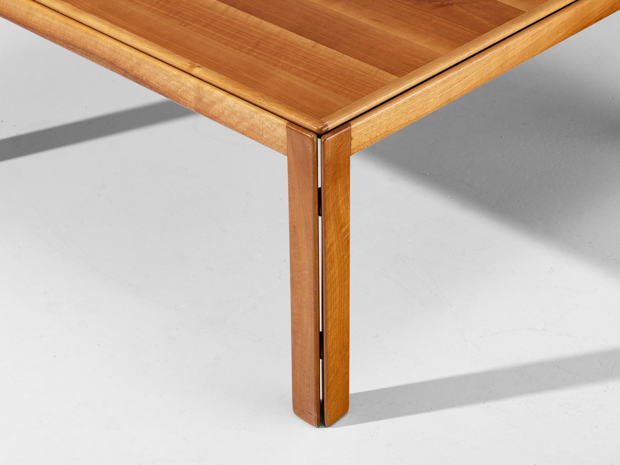 Afra & Tobia Scarpa for Stildomus 'Torcello' Coffee Table in Walnut tables Morentz