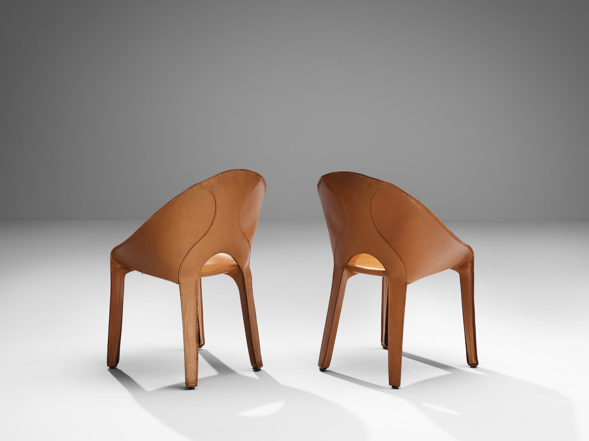 Mario Bellini Set of Six 'Lira E Liuto' Dining Chairs in Leather seating Morentz