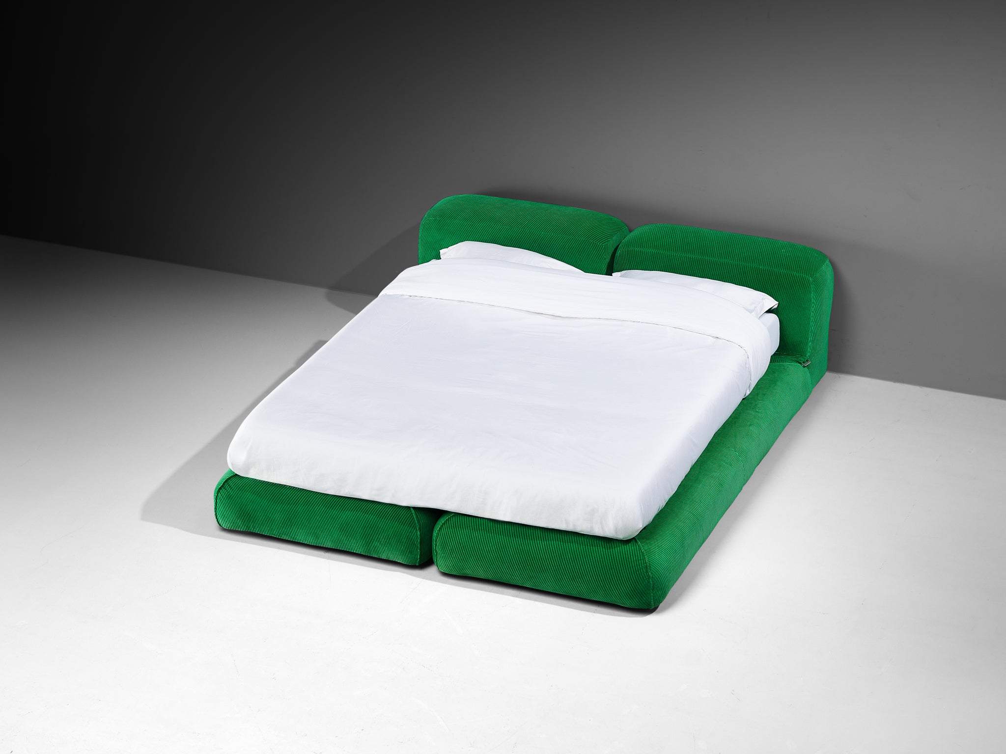 Rare Mario Bellini for Cassina 'Le Mura' King Bed in Vibrant Green Corduroy More Furniture and Collectibles Morentz