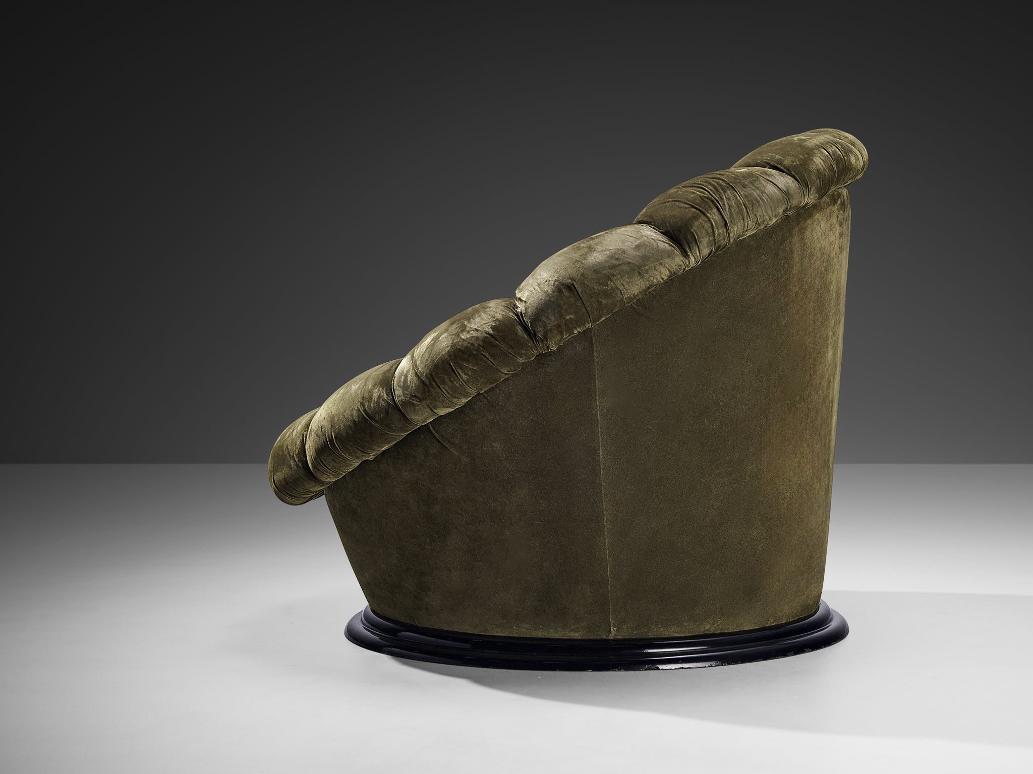 Italian Organic Pair of Lounge Chairs in Khaki Green Velvet Seating Morentz