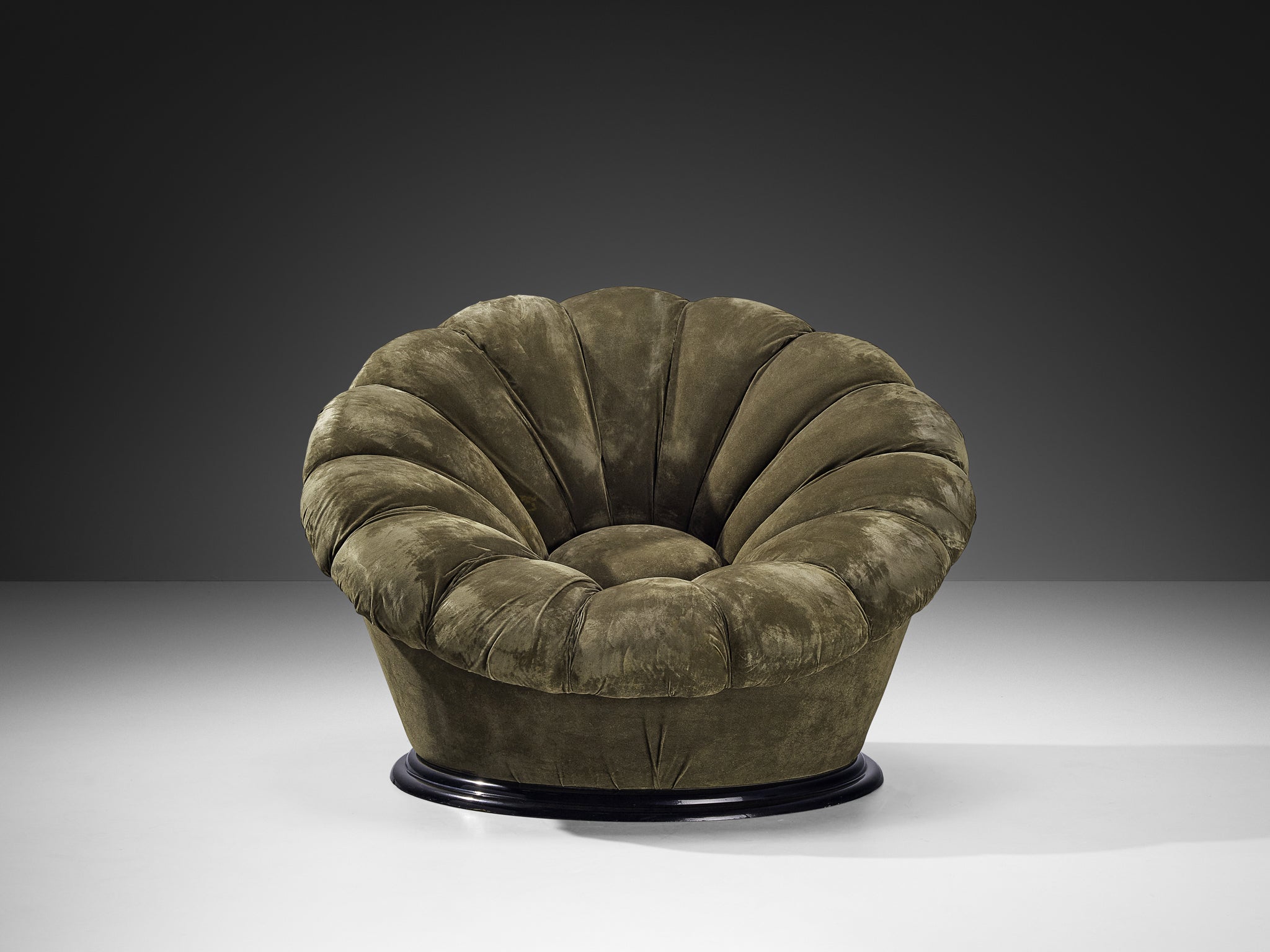 Italian Organic Pair of Lounge Chairs in Khaki Green Velvet Seating Morentz