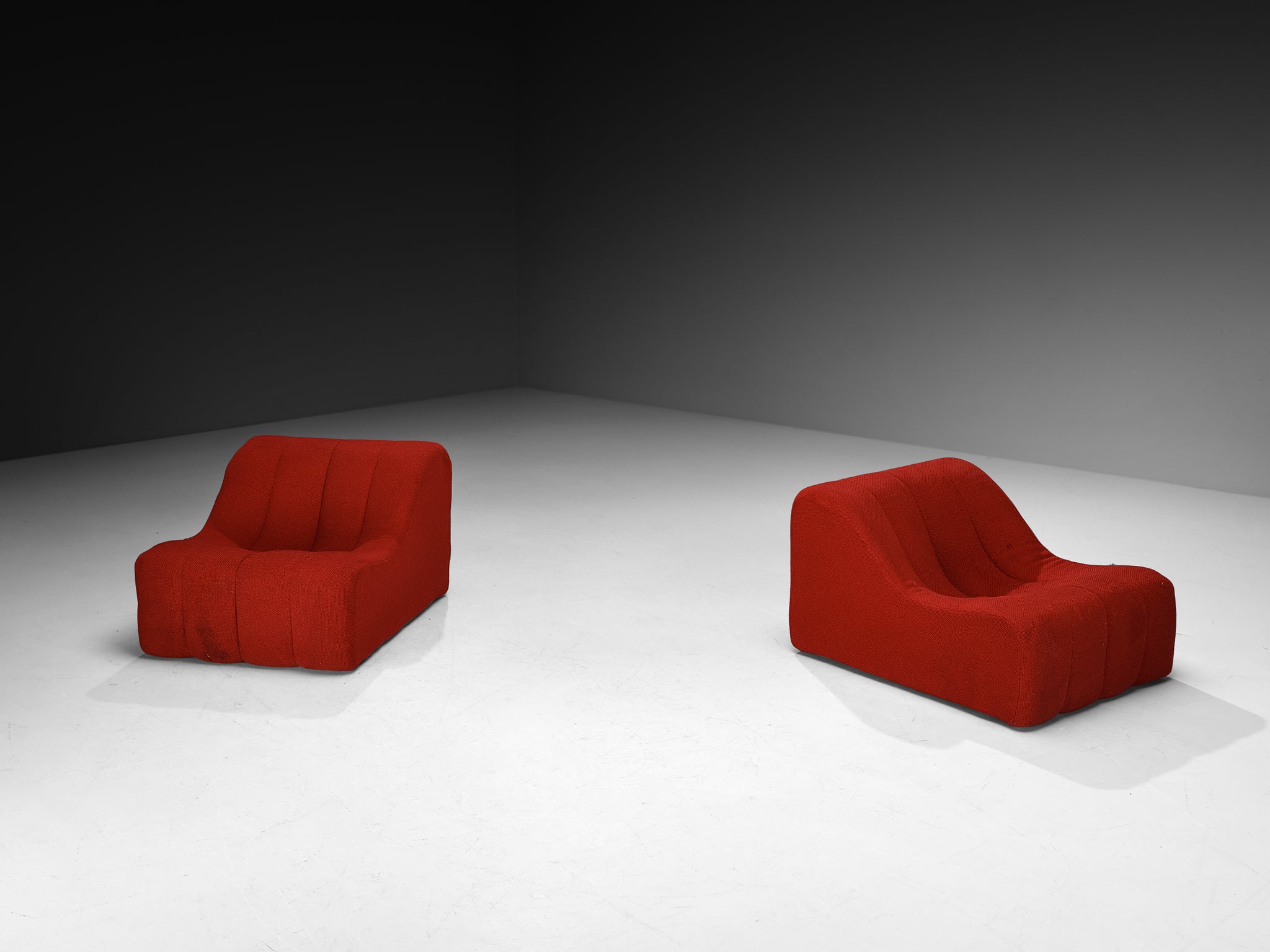 Kwok Hoi Chan for Steiner ´Chromatic´ Modular Elements Seating Morentz