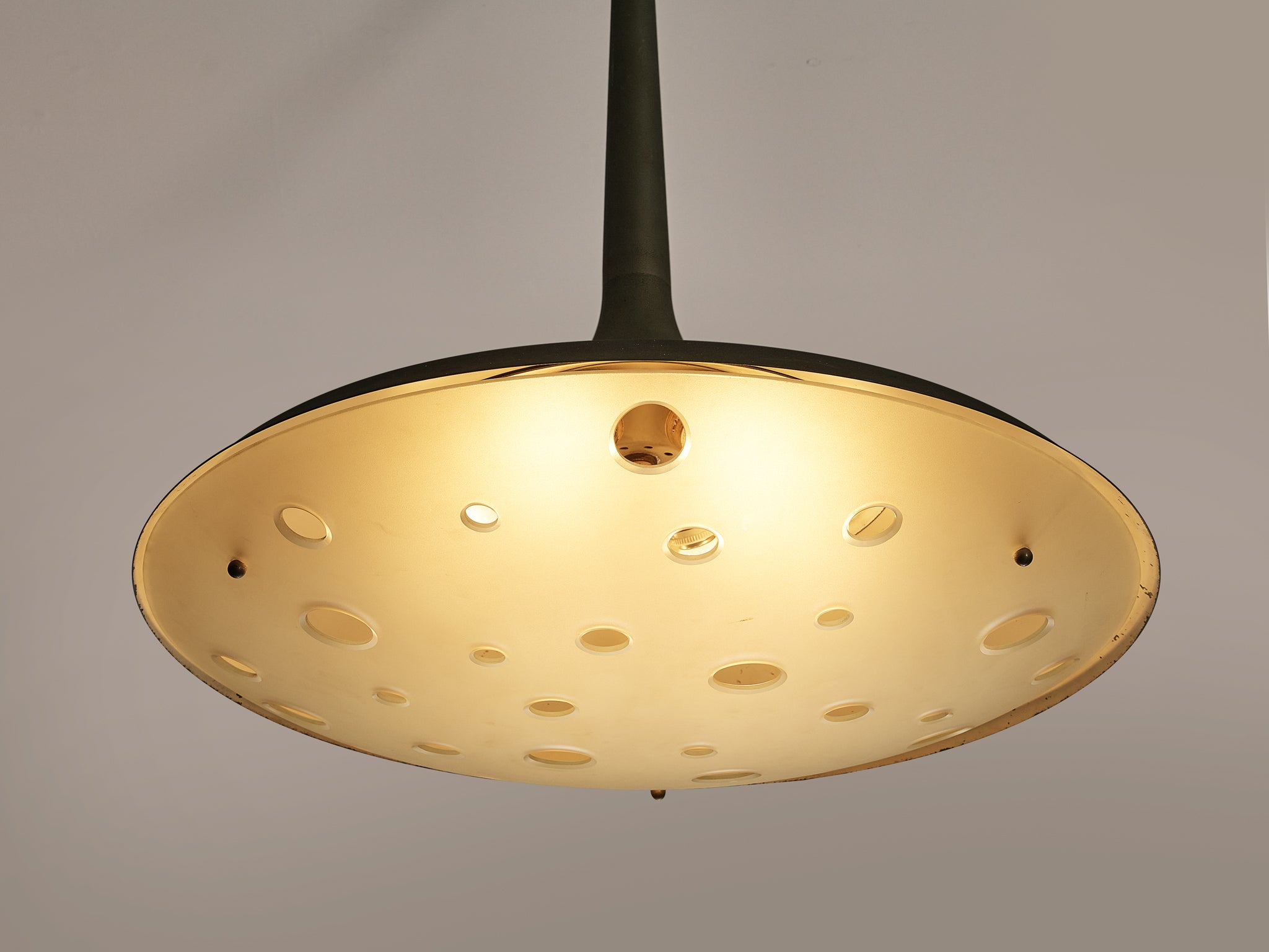 Max Ingrand for Fontana Arte Chandelier in Satin Crystal and Brass Lighting Morentz