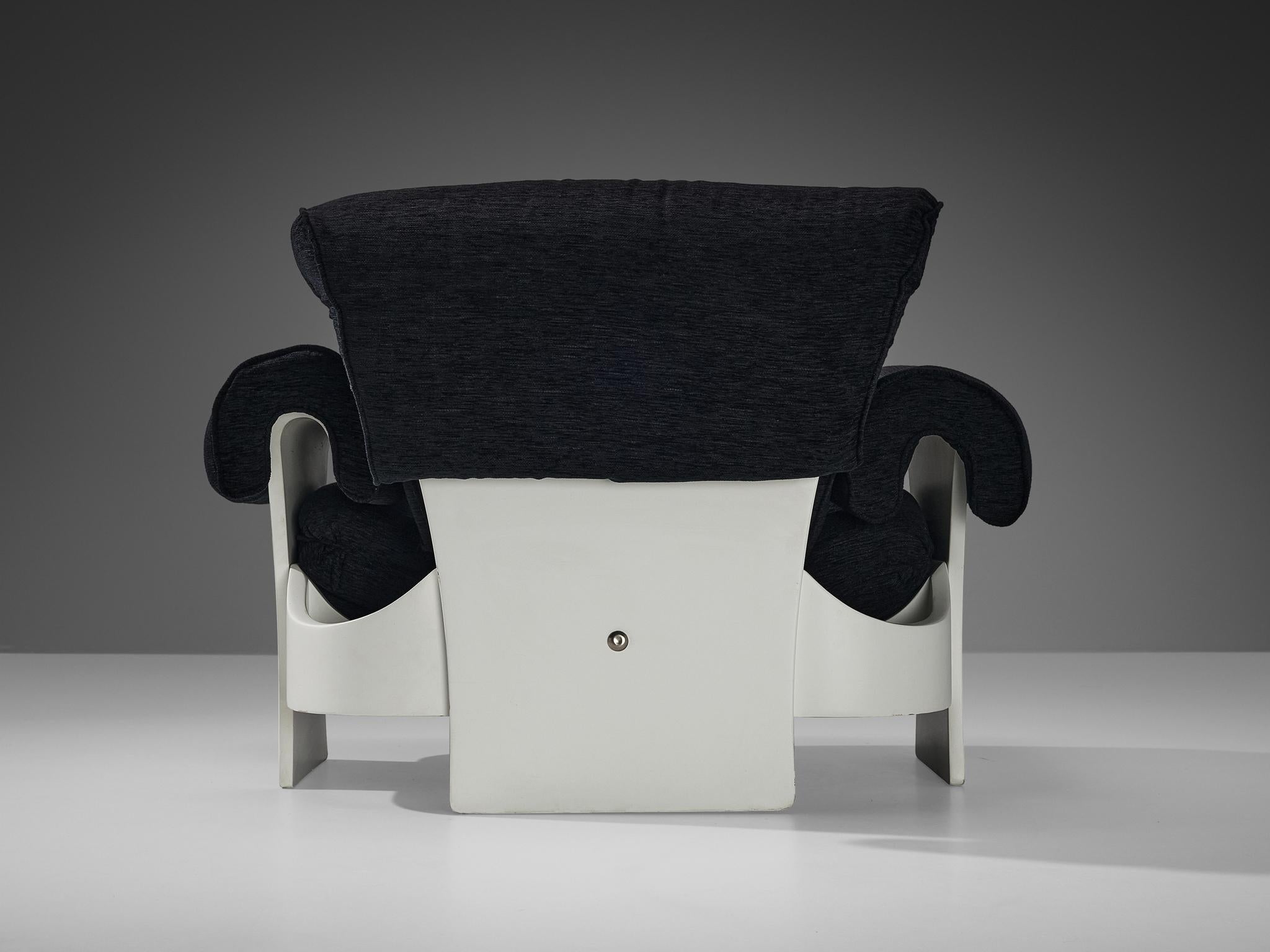 Italian Lounge Chair in White Plywood and Black Upholstery seating Morentz