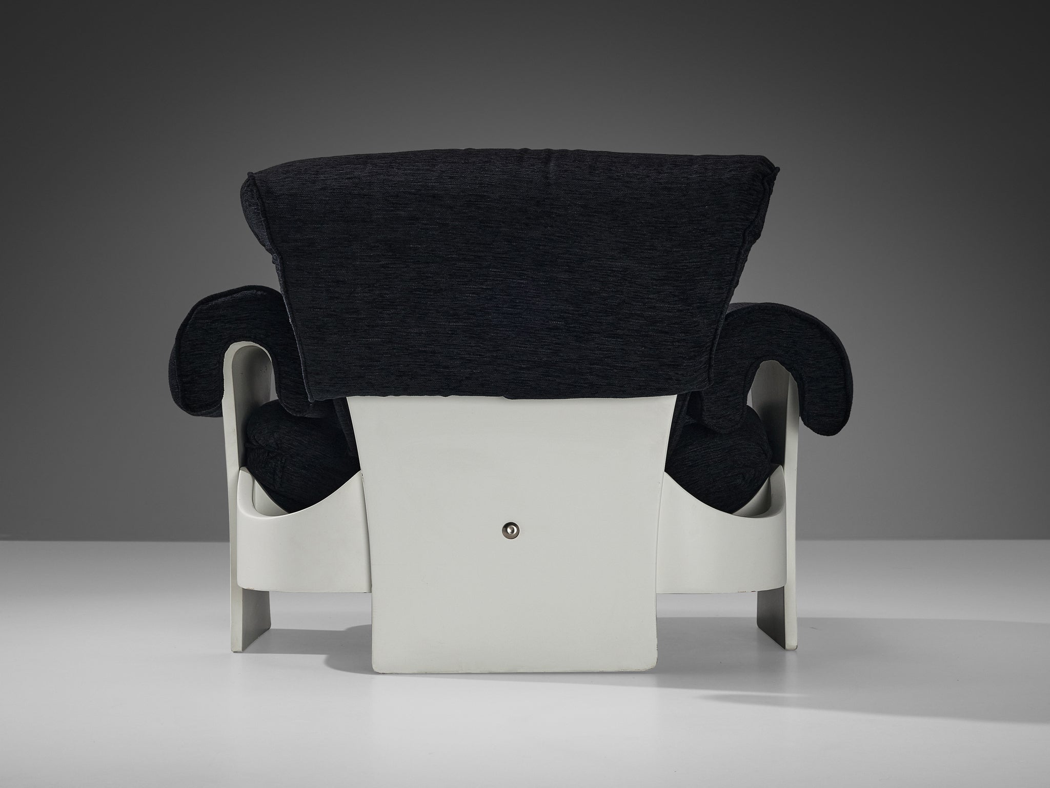 Italian Lounge Chair in White Plywood and Black Upholstery Seating Morentz