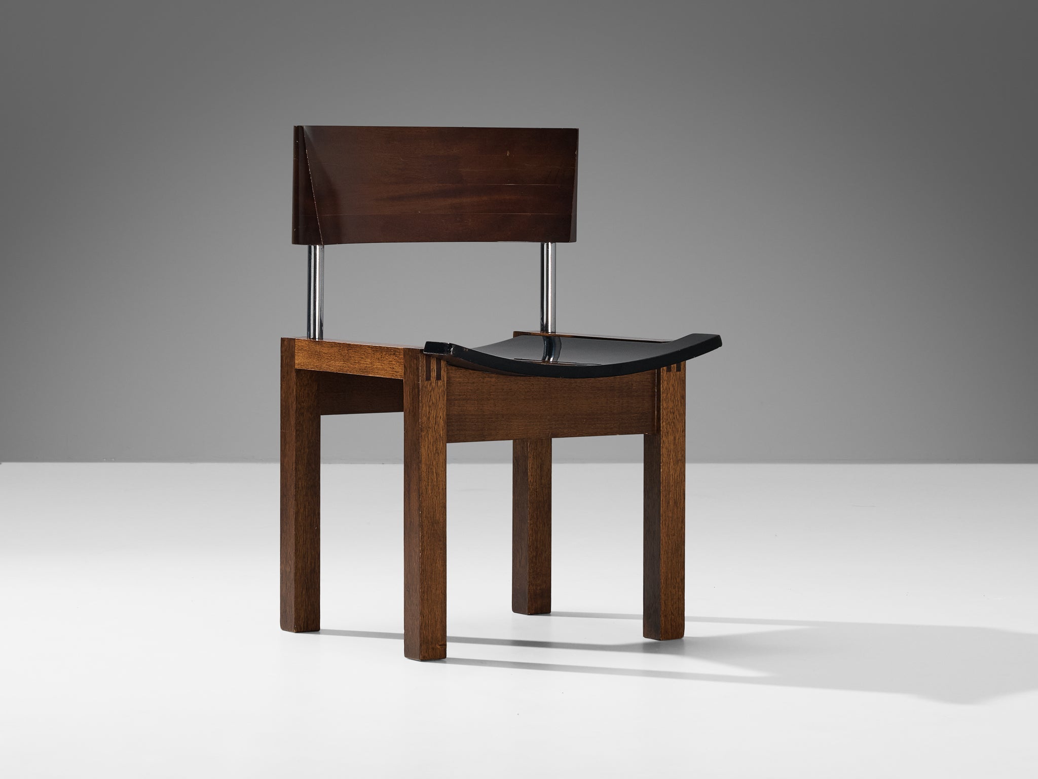 Italian Set of Four Dining Chairs in Wood and Metal seating Morentz