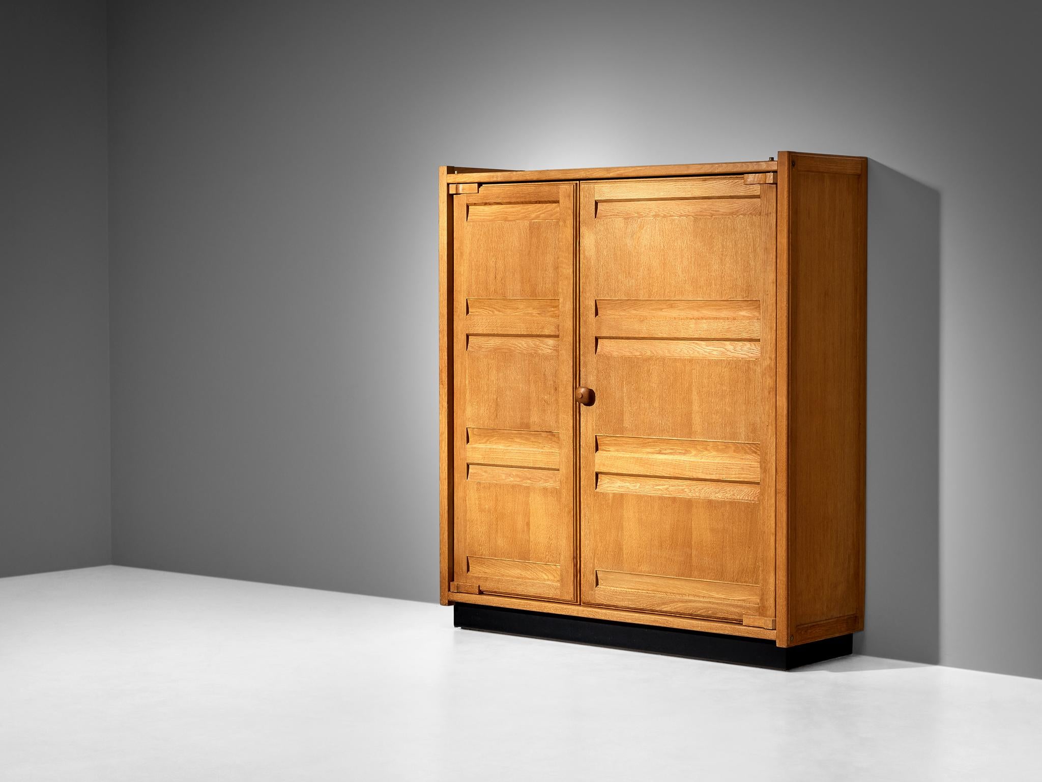 Guillerme & Chambron Large Cabinet or Wardrobe in Solid Oak case pieces and storage cabinets Morentz