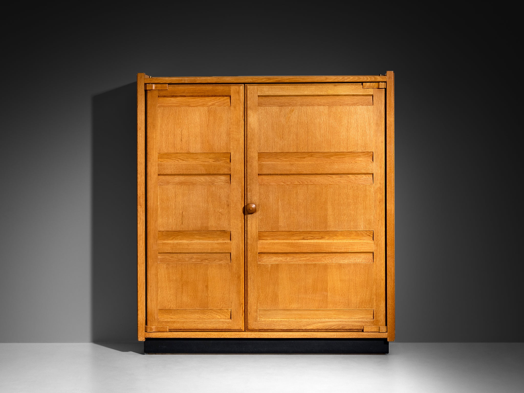 Guillerme & Chambron Large Cabinet or Wardrobe in Solid Oak Case pieces and storage cabinets Morentz
