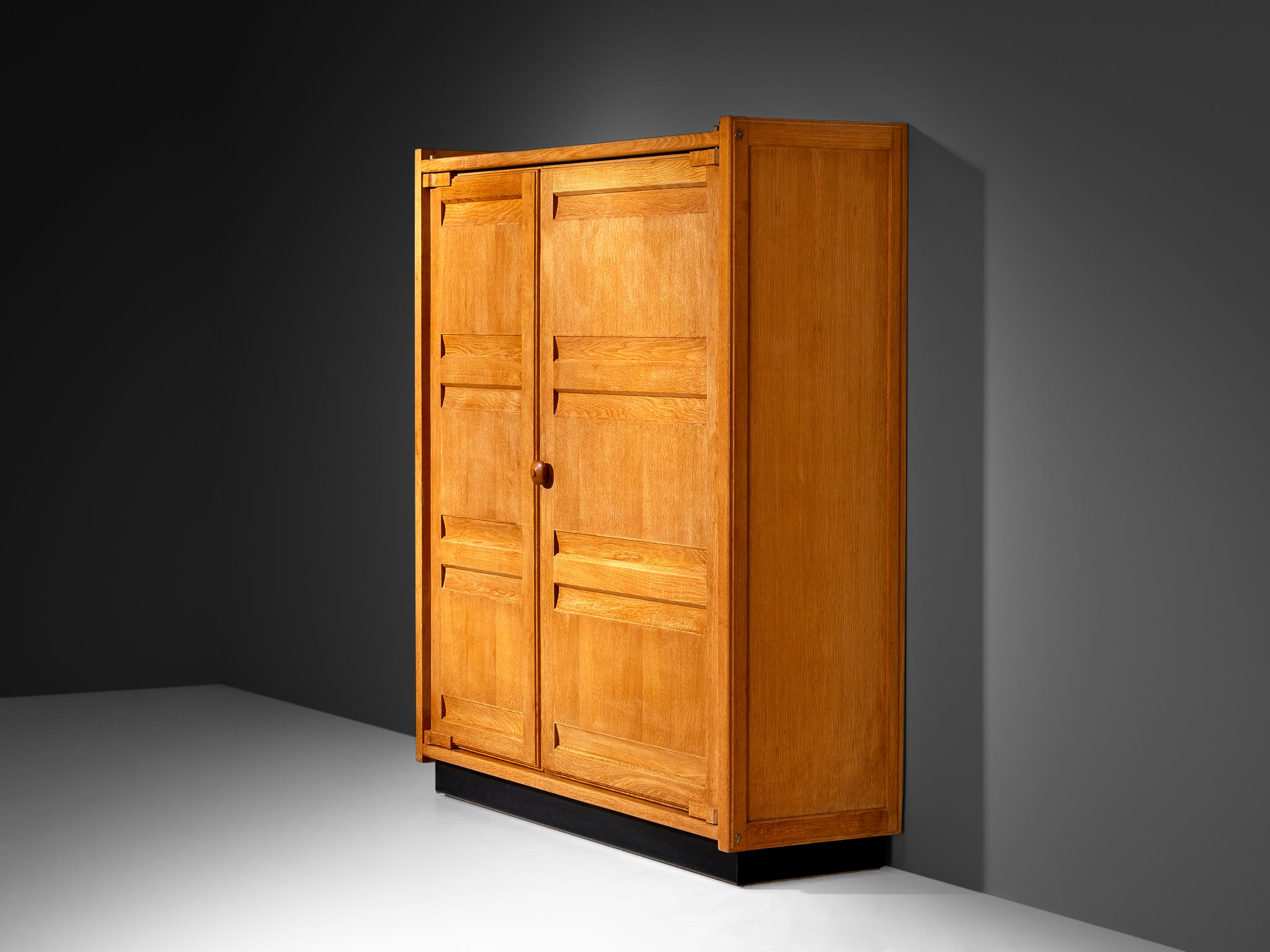 Guillerme & Chambron Large Cabinet or Wardrobe in Solid Oak Case pieces and storage cabinets Morentz